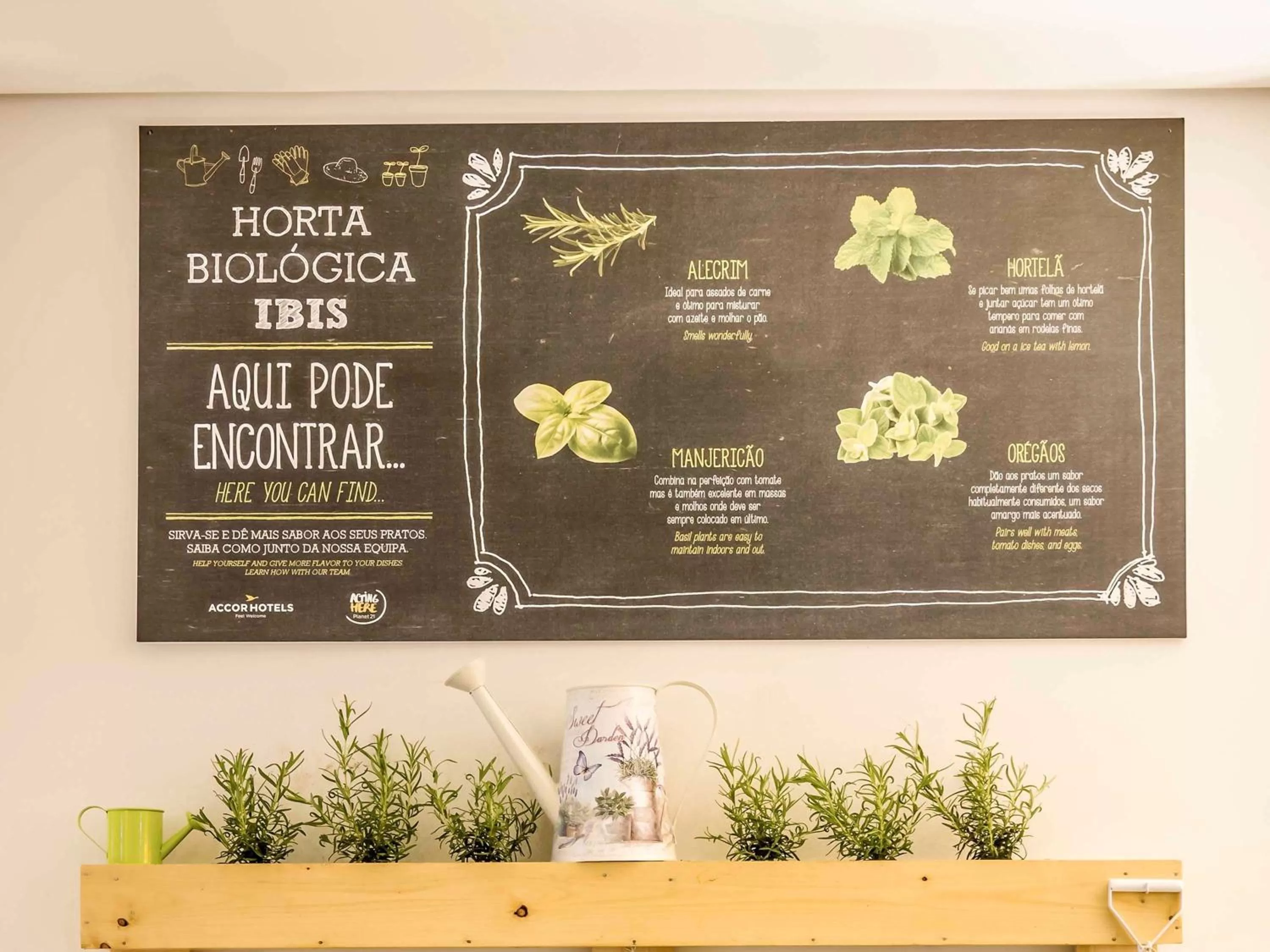 Restaurant/places to eat in ibis Porto Centro São Bento