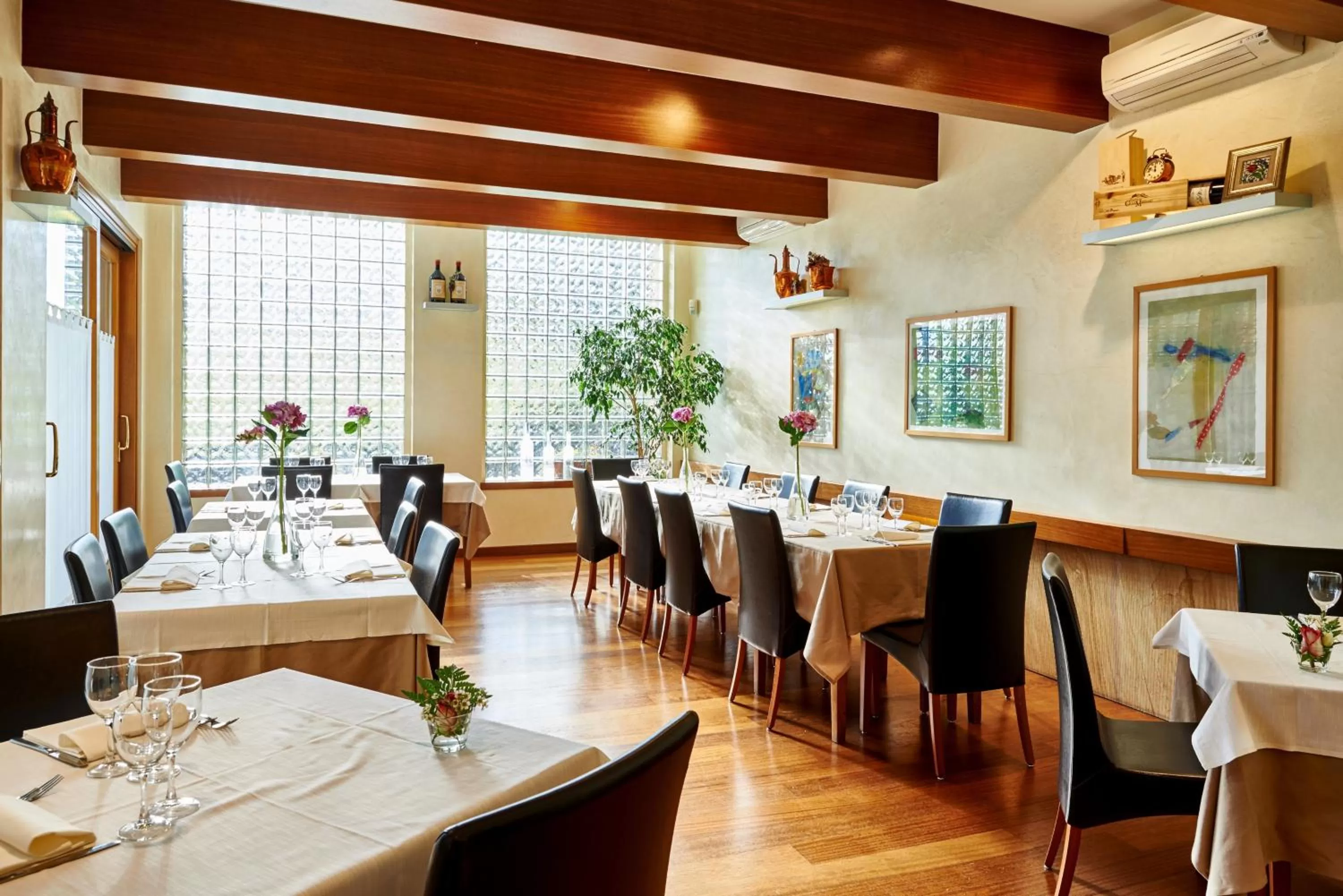 Restaurant/places to eat in Hotel Ristorante Costa