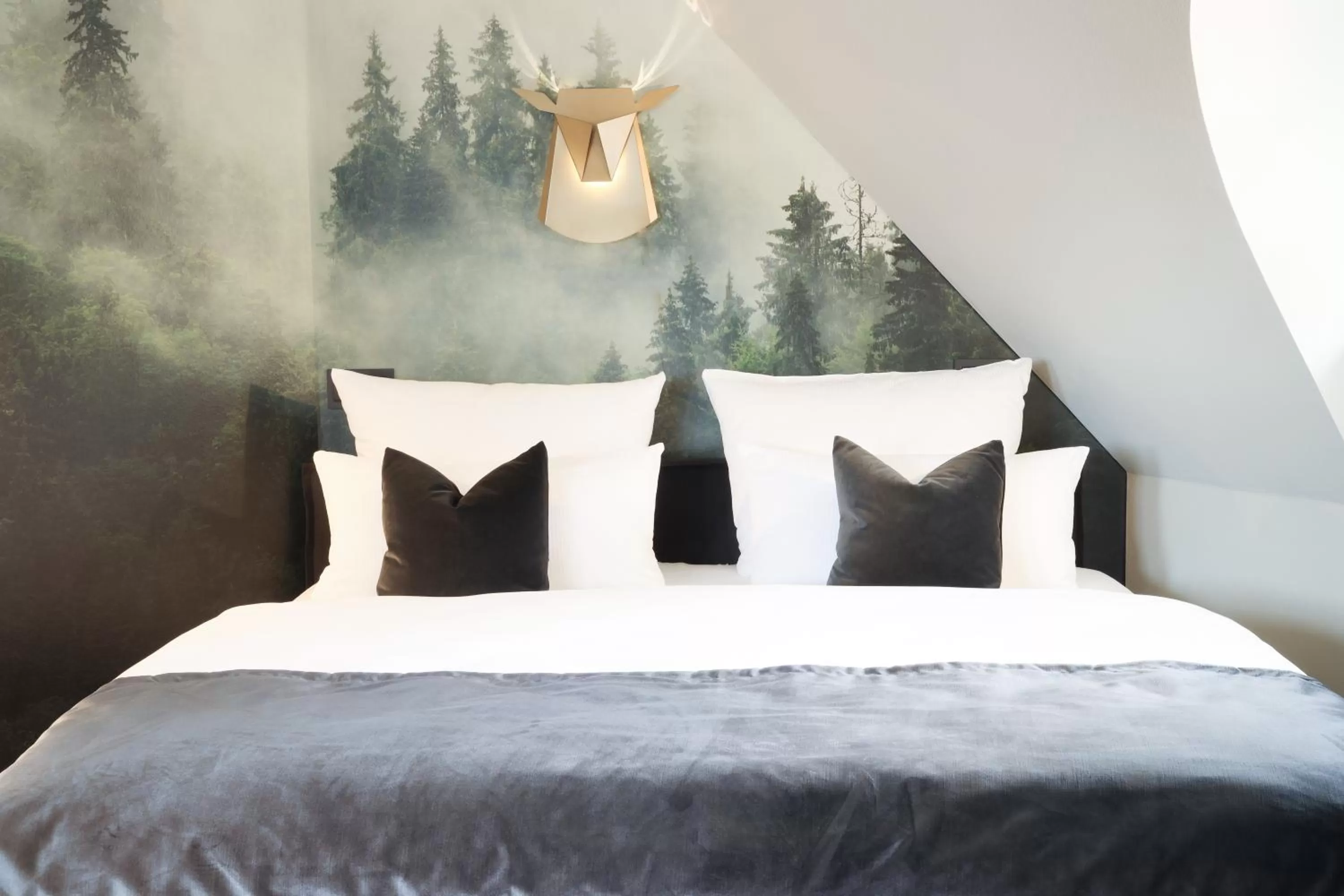 Decorative detail, Bed in Meinsbur Boutique Hotel