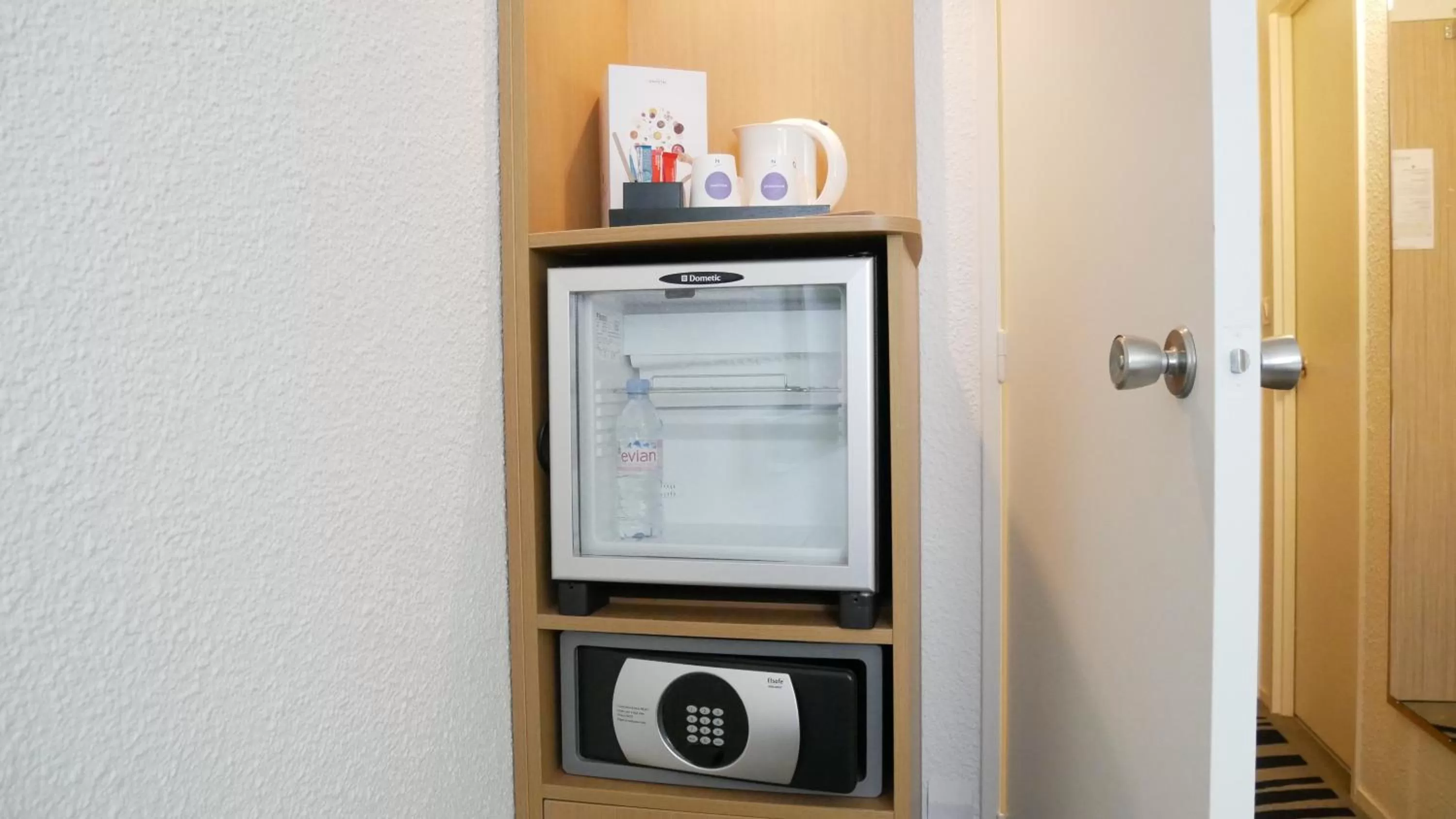 oven in Novotel Narbonne Sud A9/A61