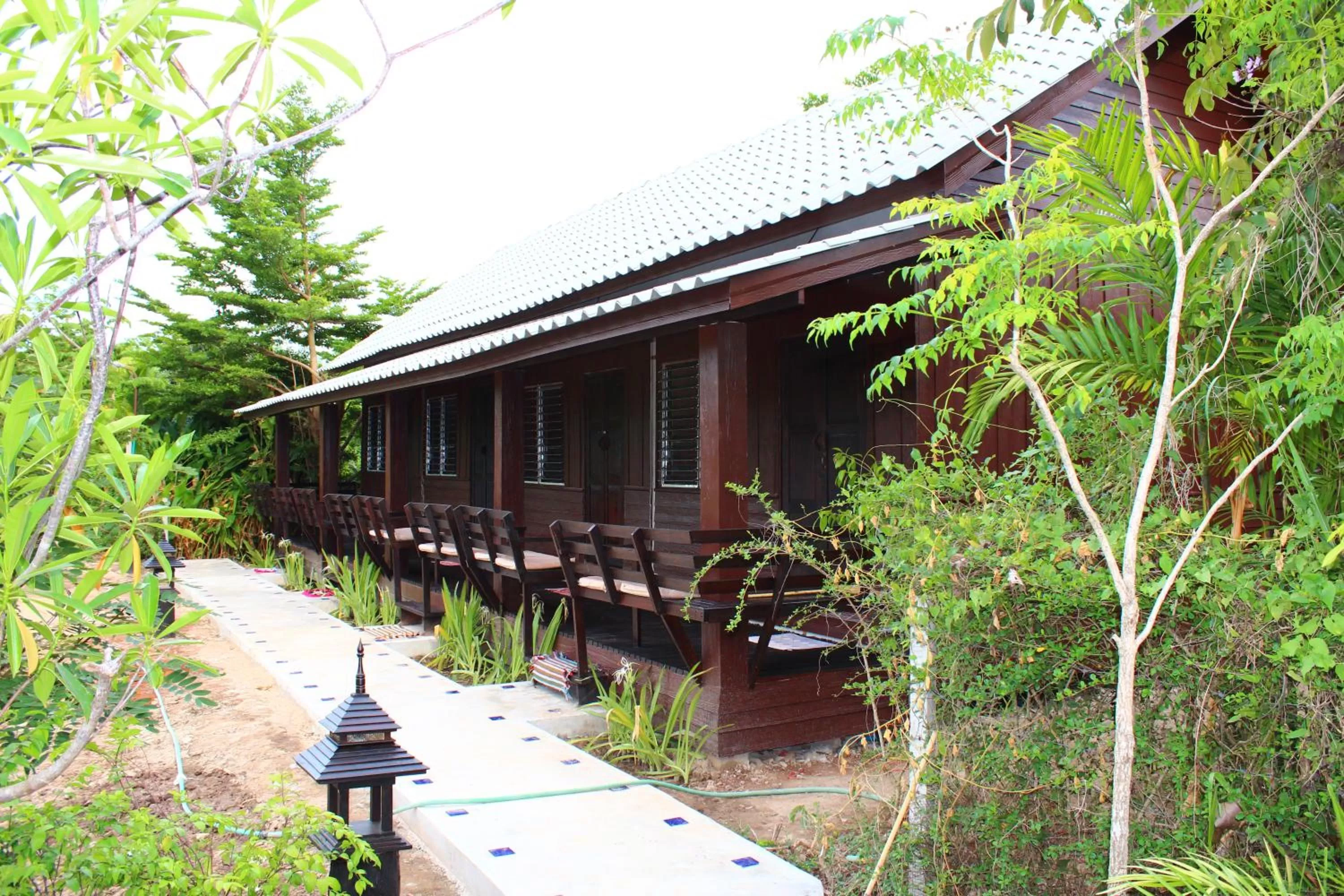 Garden in Little Village Chiang Mai