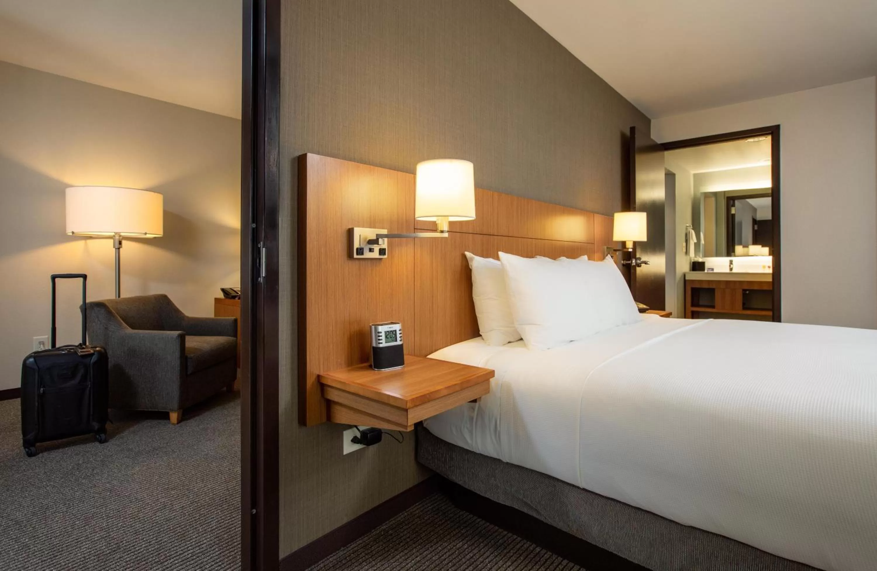 Bed in Hyatt Place Charlottesville