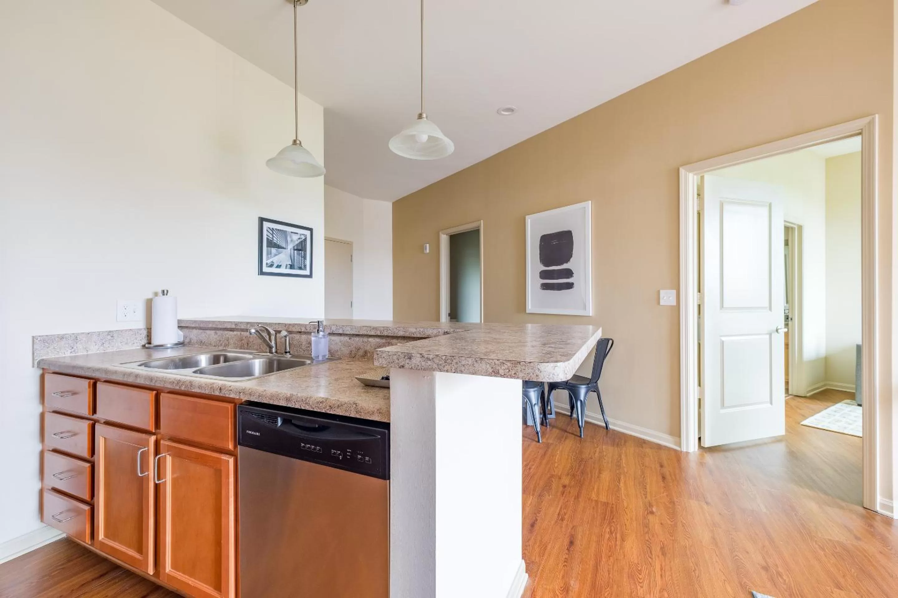 Mint House Greenville - Downtown