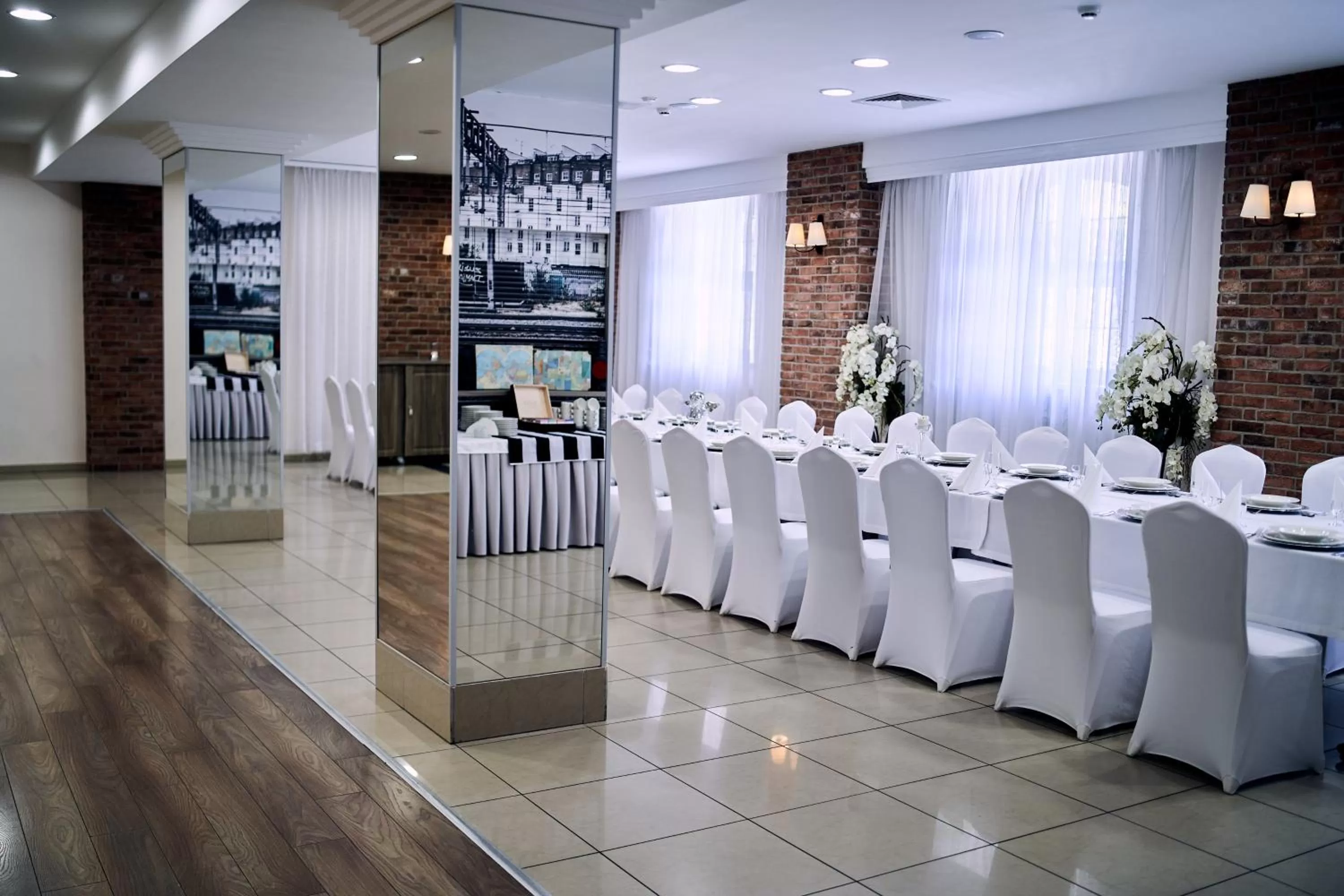Restaurant/places to eat in Hotel Przystanek Torun