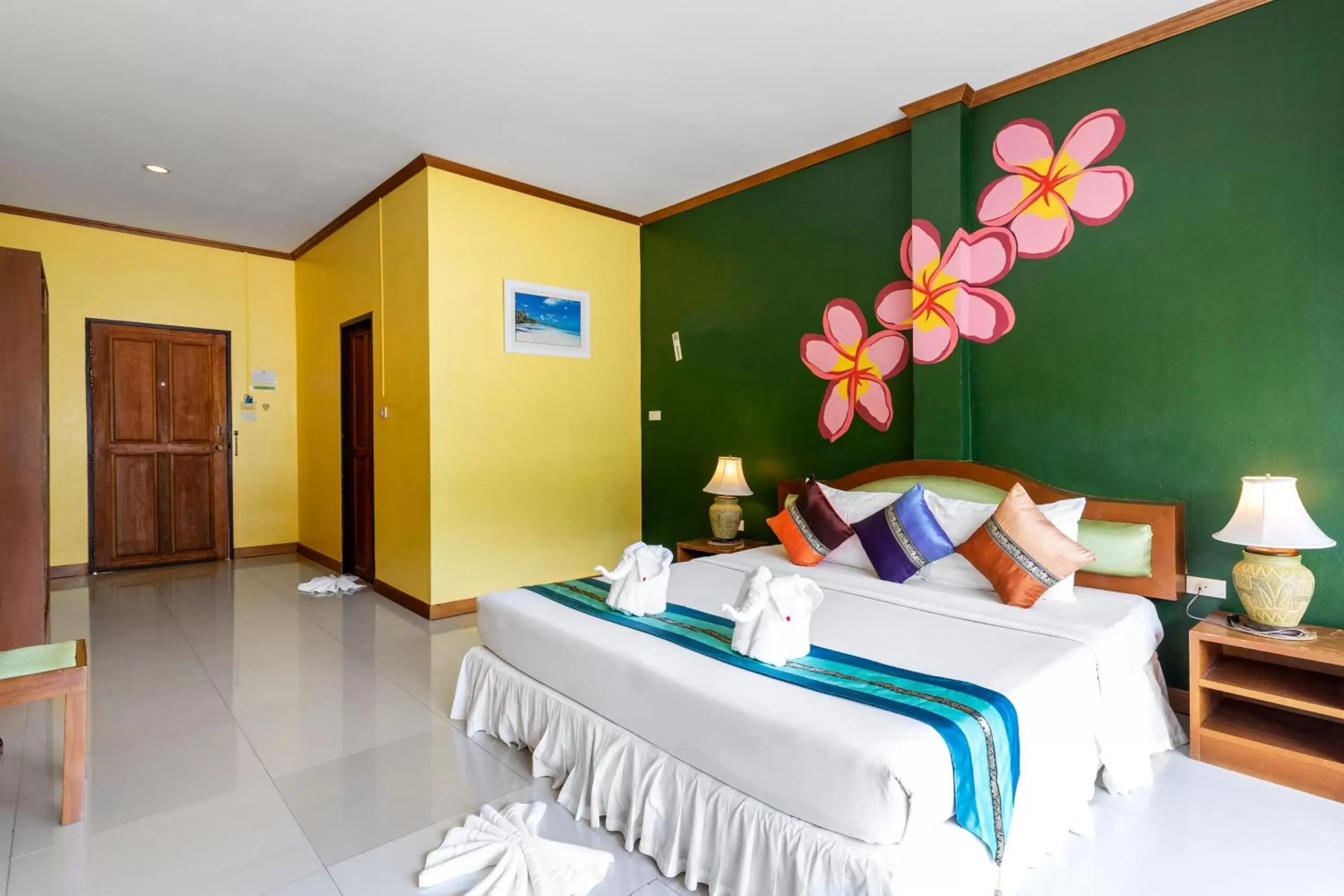 Standard Double Room with Street View in Coconut Beach Resort, Koh Chang Standard Double Room with Street View in Coconut Beach Resort, Koh Chang