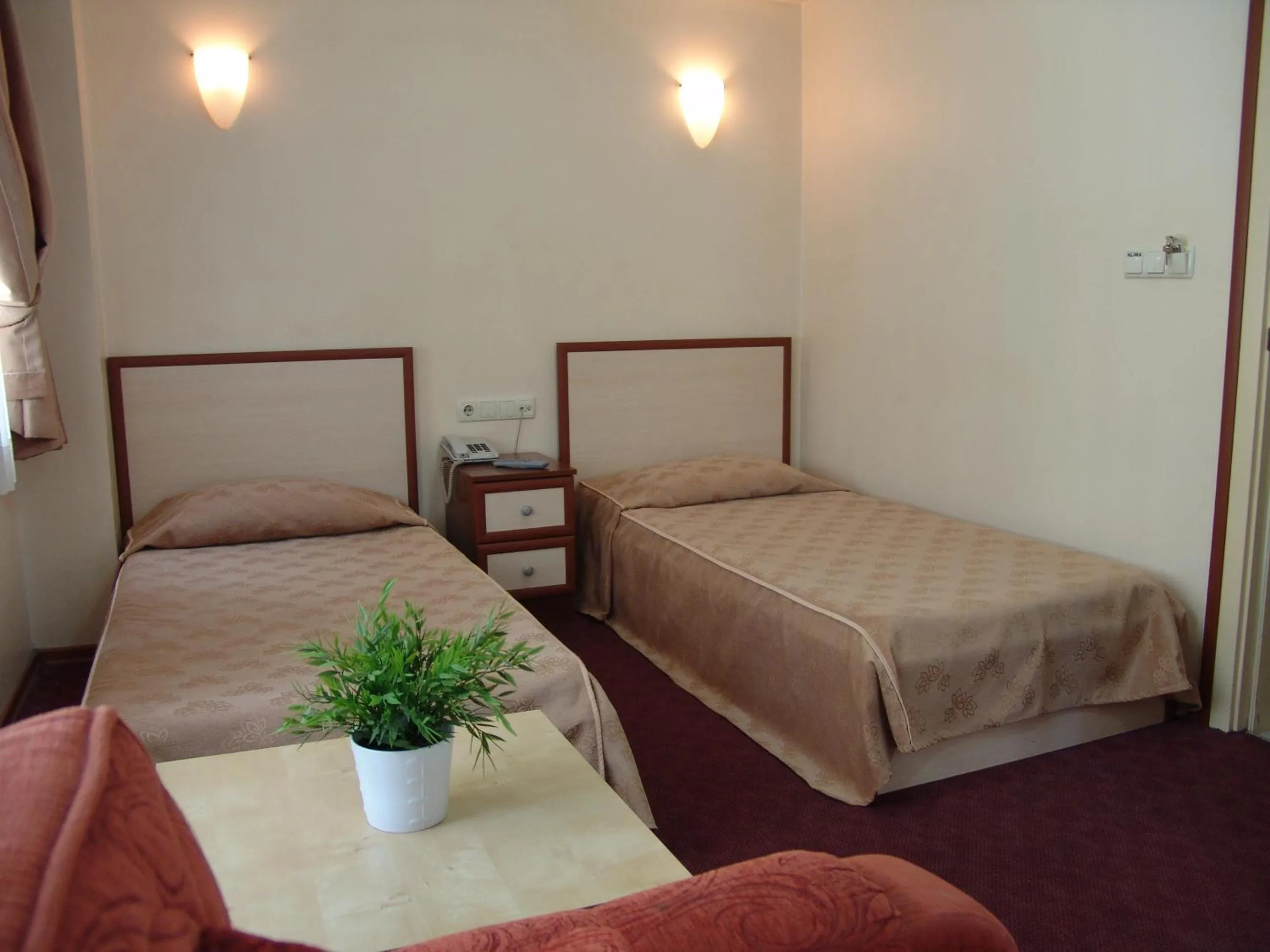 Garden, Bed in Hotel Nova