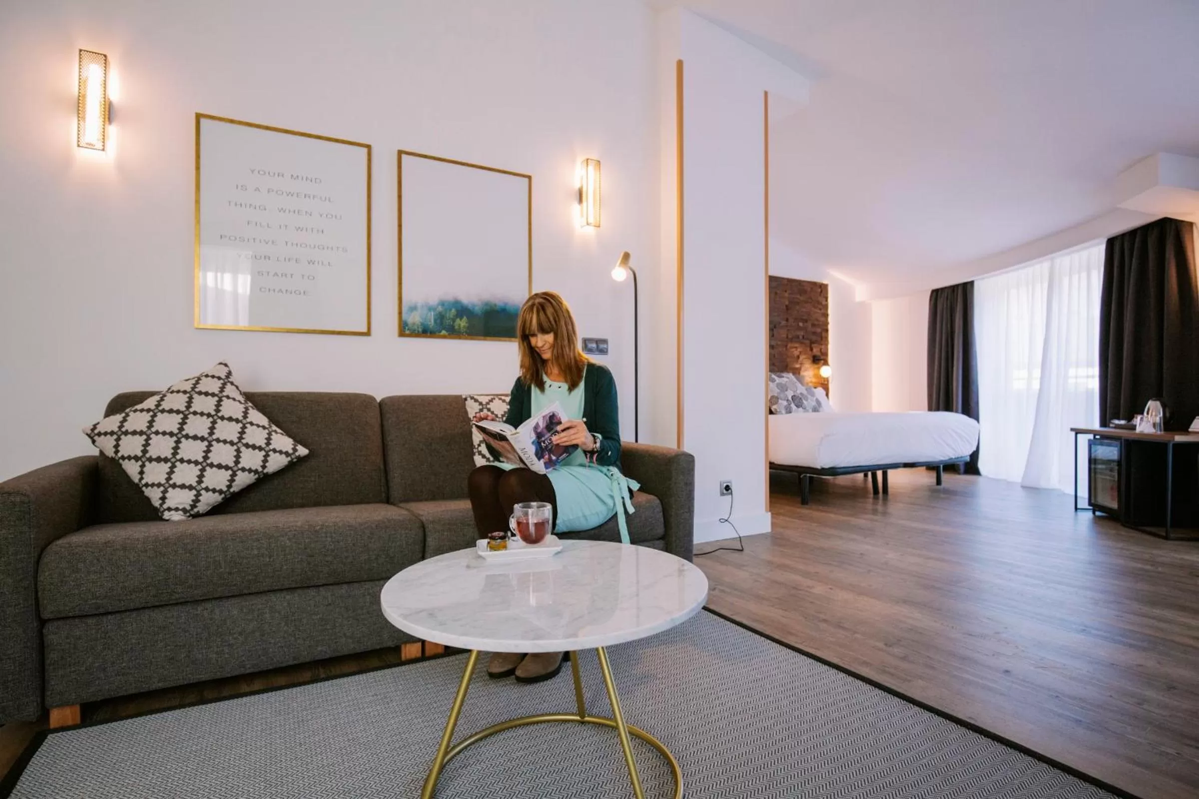 Living room, Bed in Yomo Centric