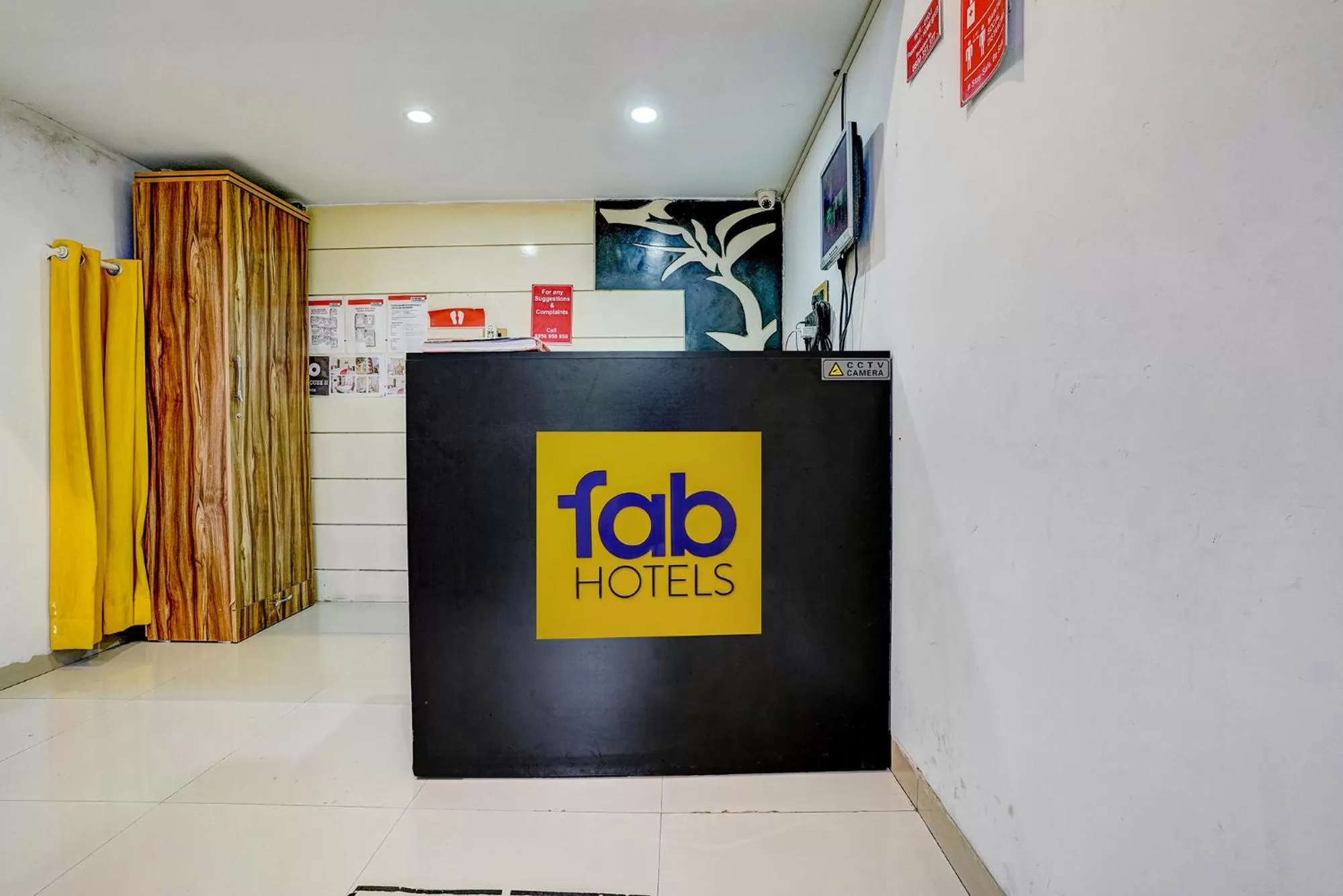 Lobby or reception in FabHotel Vardhan House