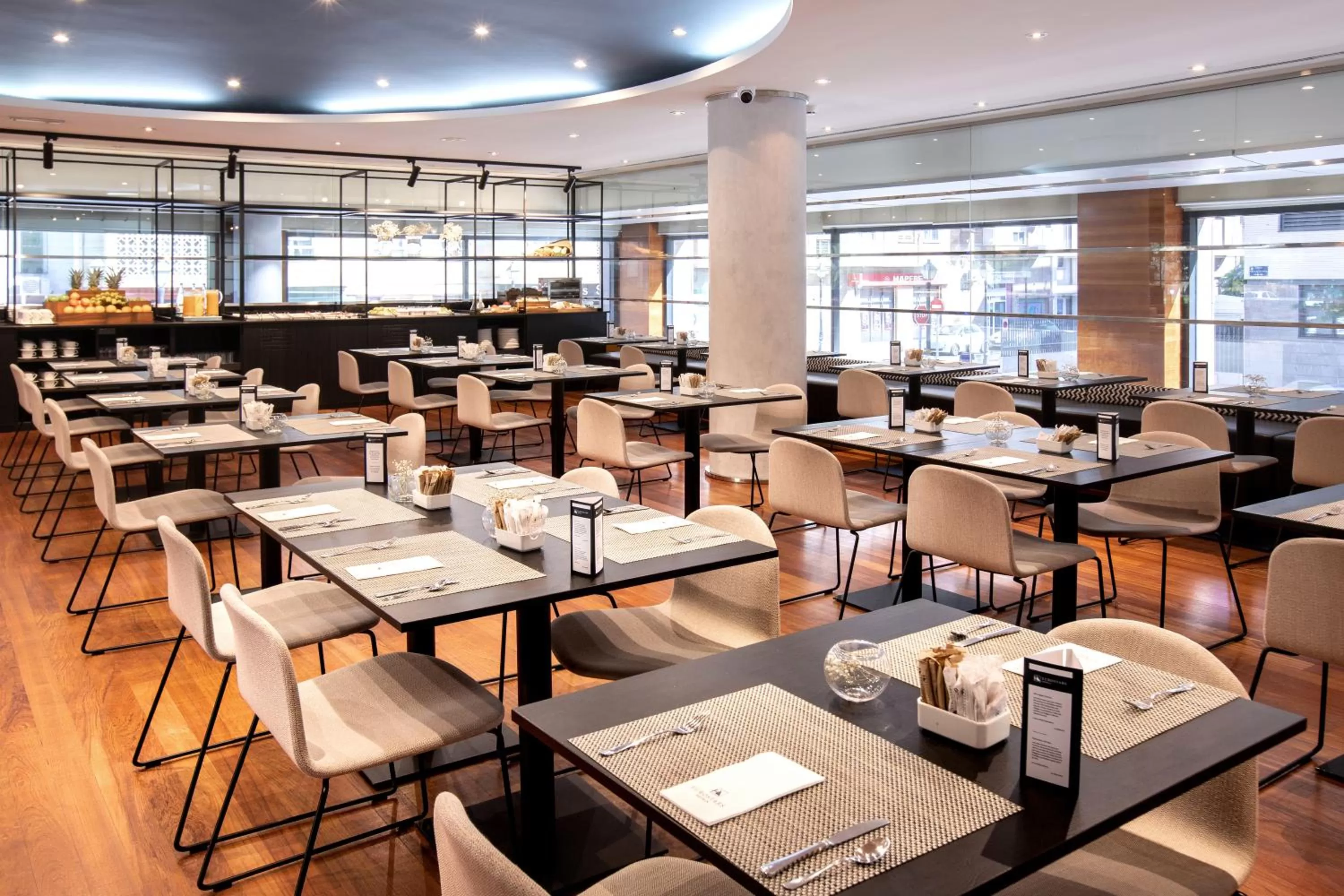 Restaurant/places to eat in Eurostars Acteón