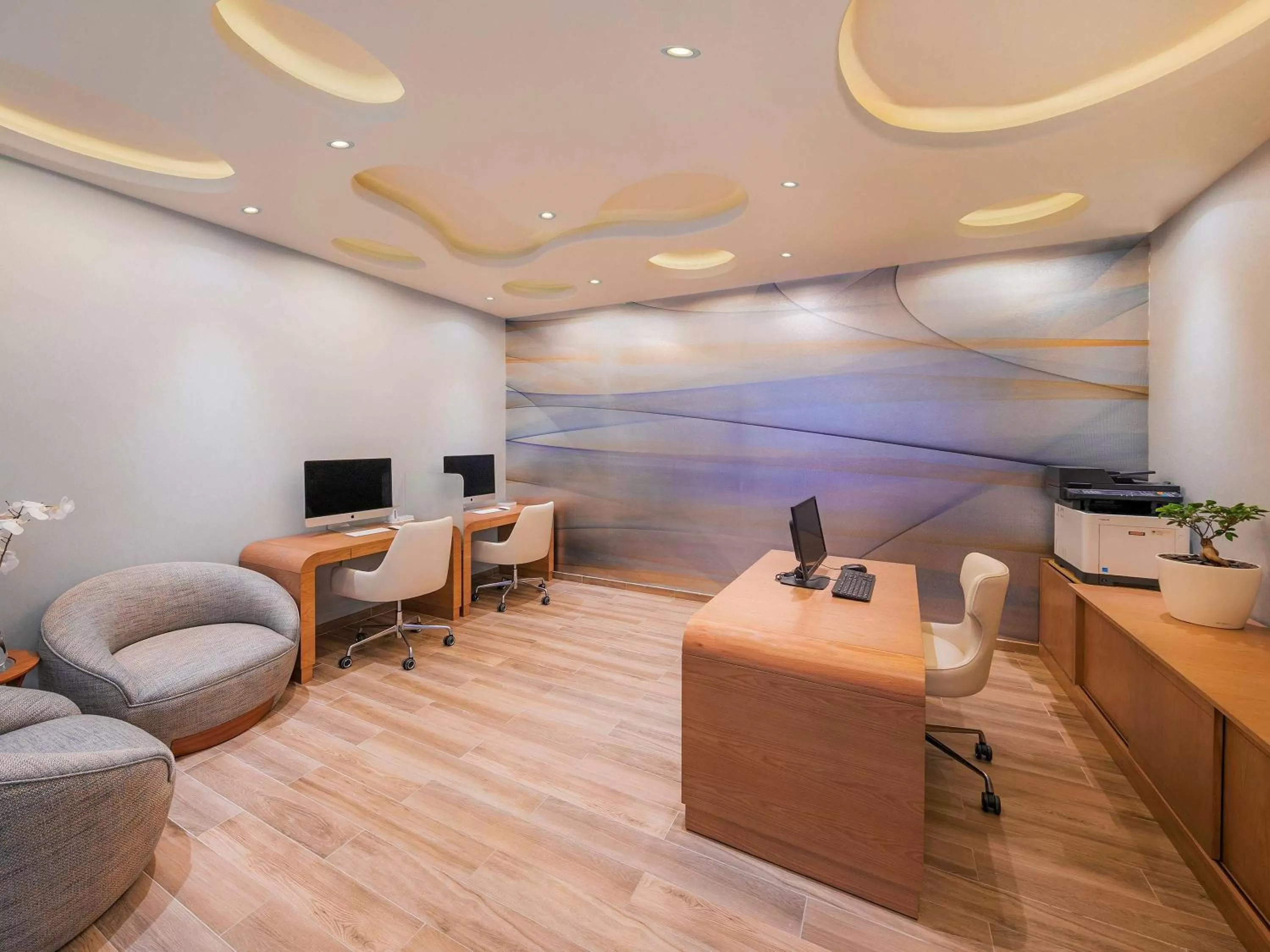 On site in The Retreat Palm Dubai MGallery by Sofitel