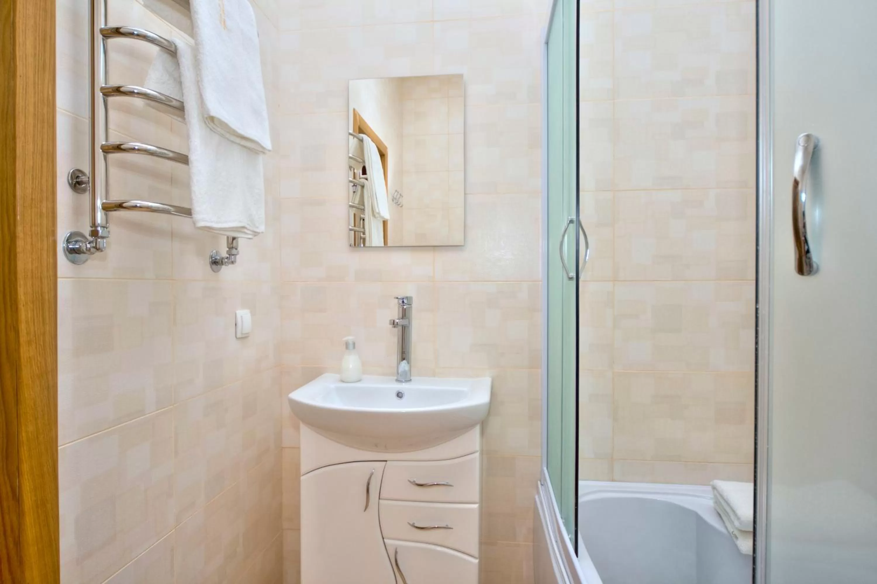 Bathroom in Heart Kyiv Apart-Hotel