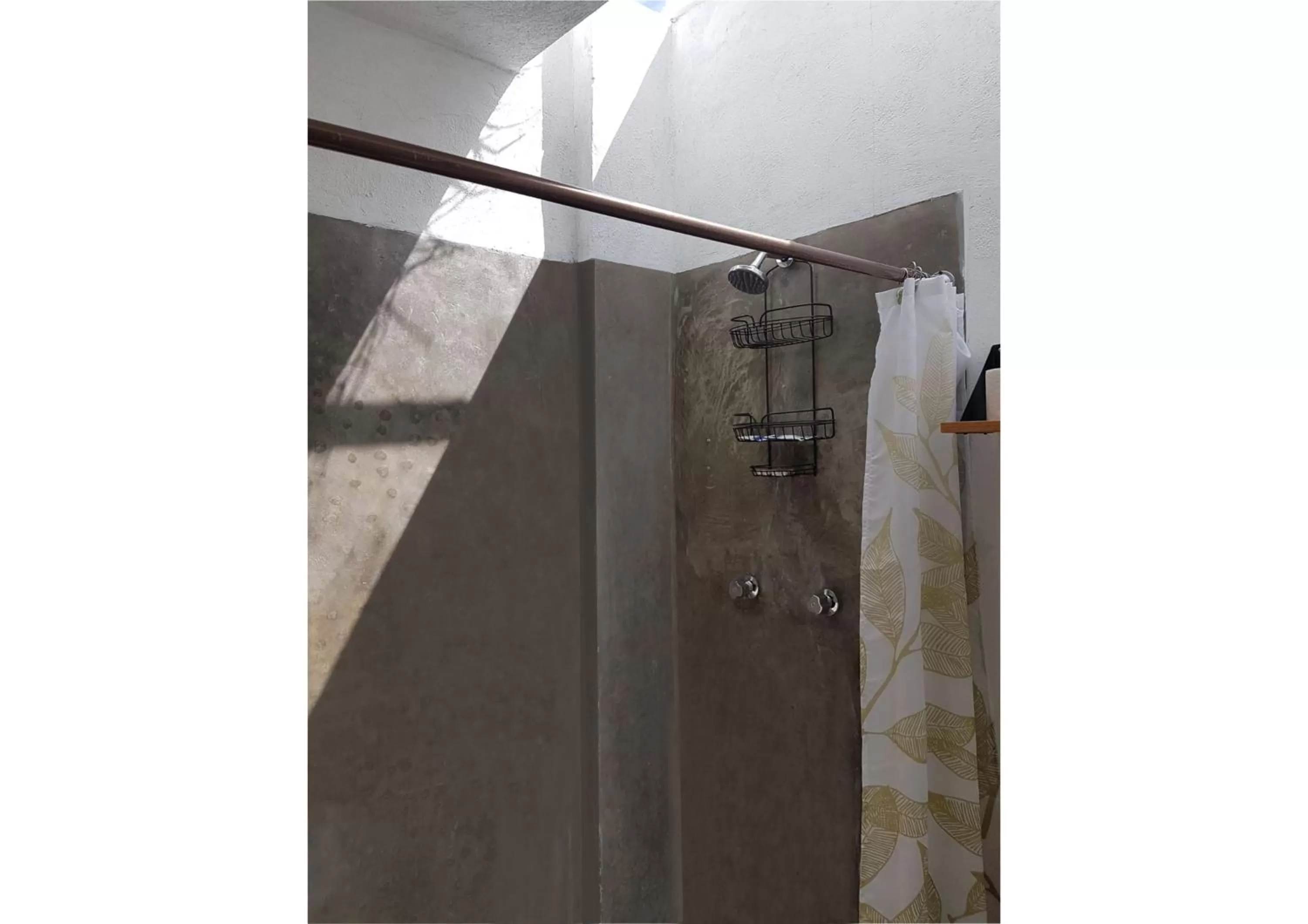 Bathroom in Hostal Hoja Santa