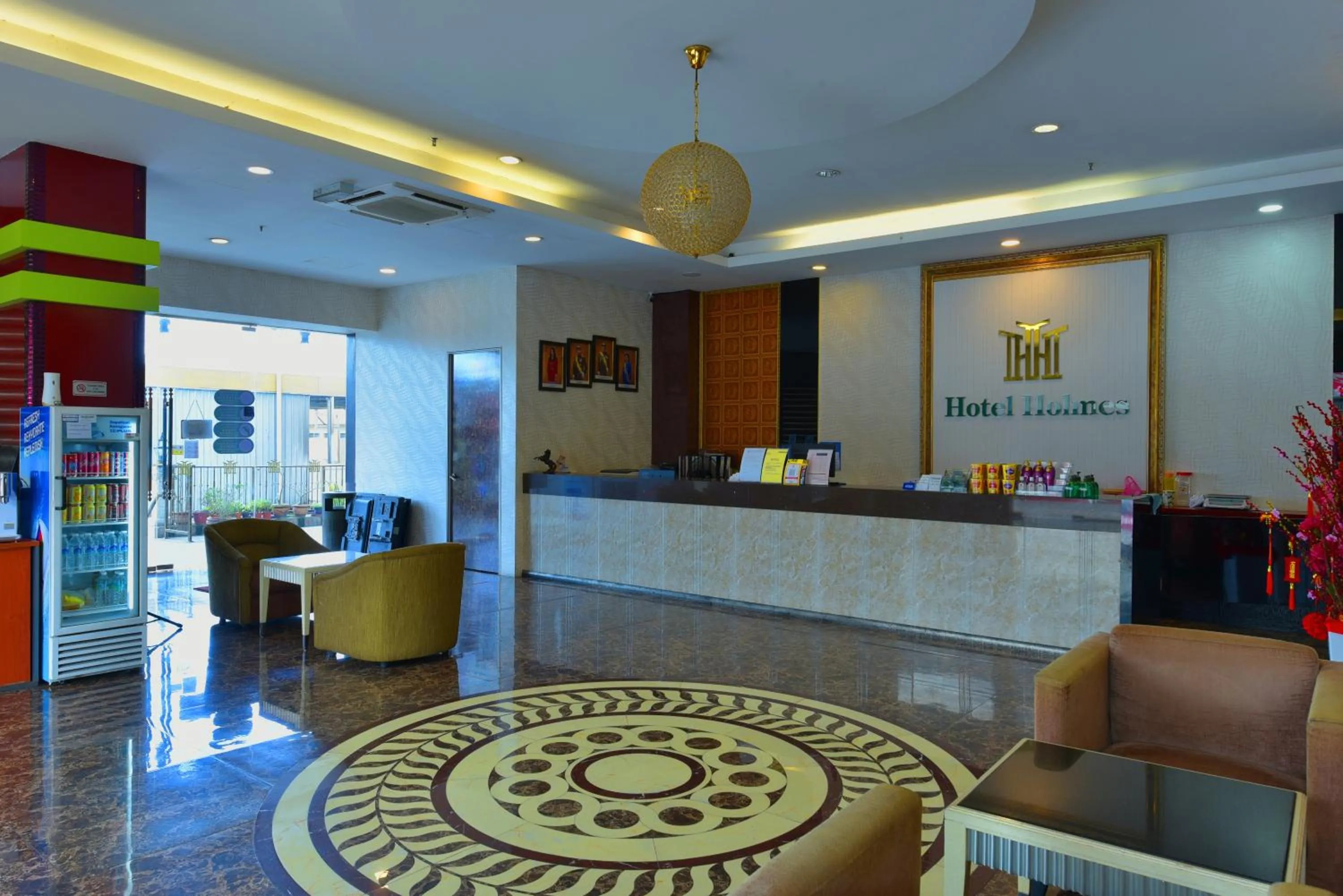 Lobby or reception in Townhouse OAK Hotel Holmes Johor Jaya