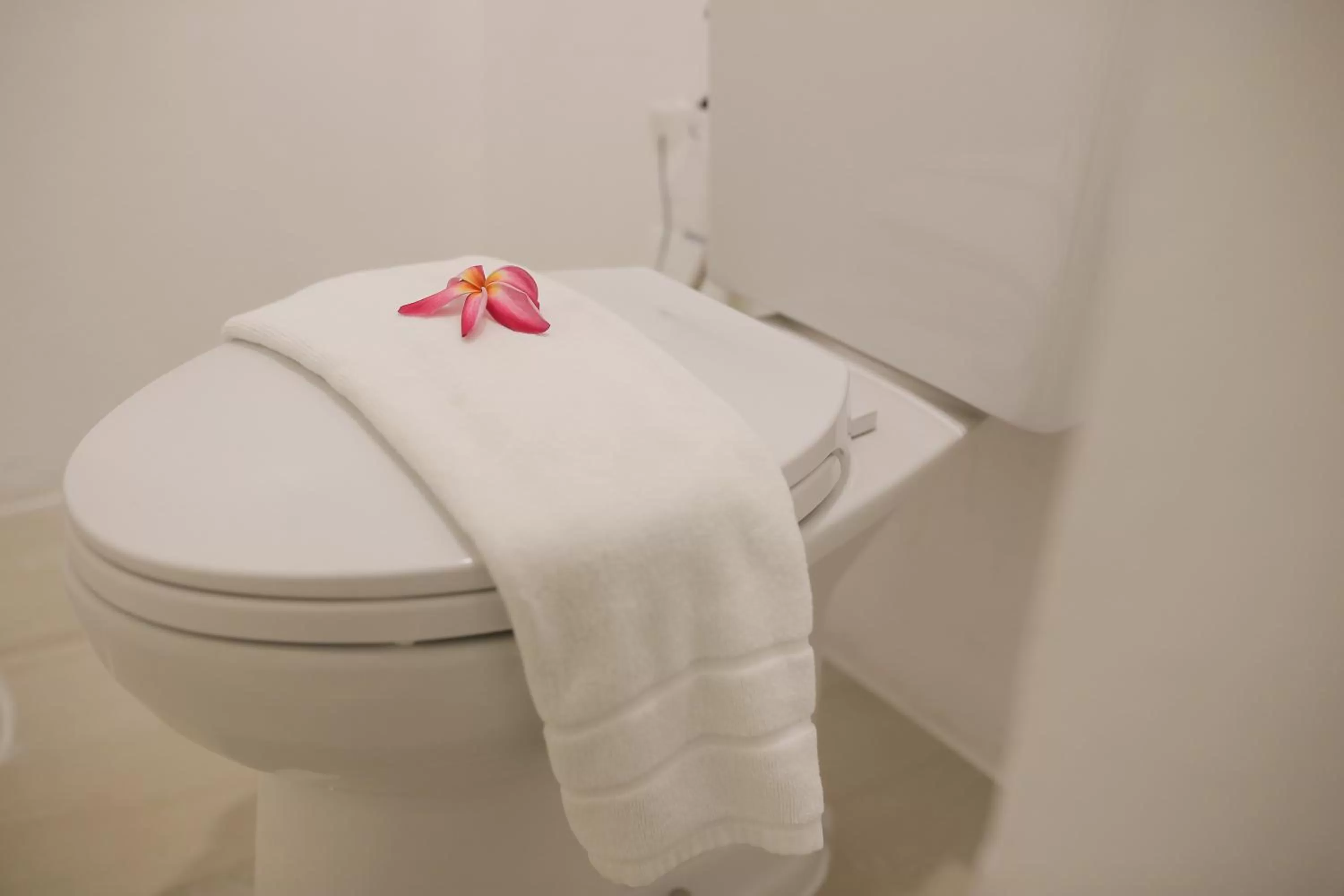 Toilet in The Mantrini Chiang Rai