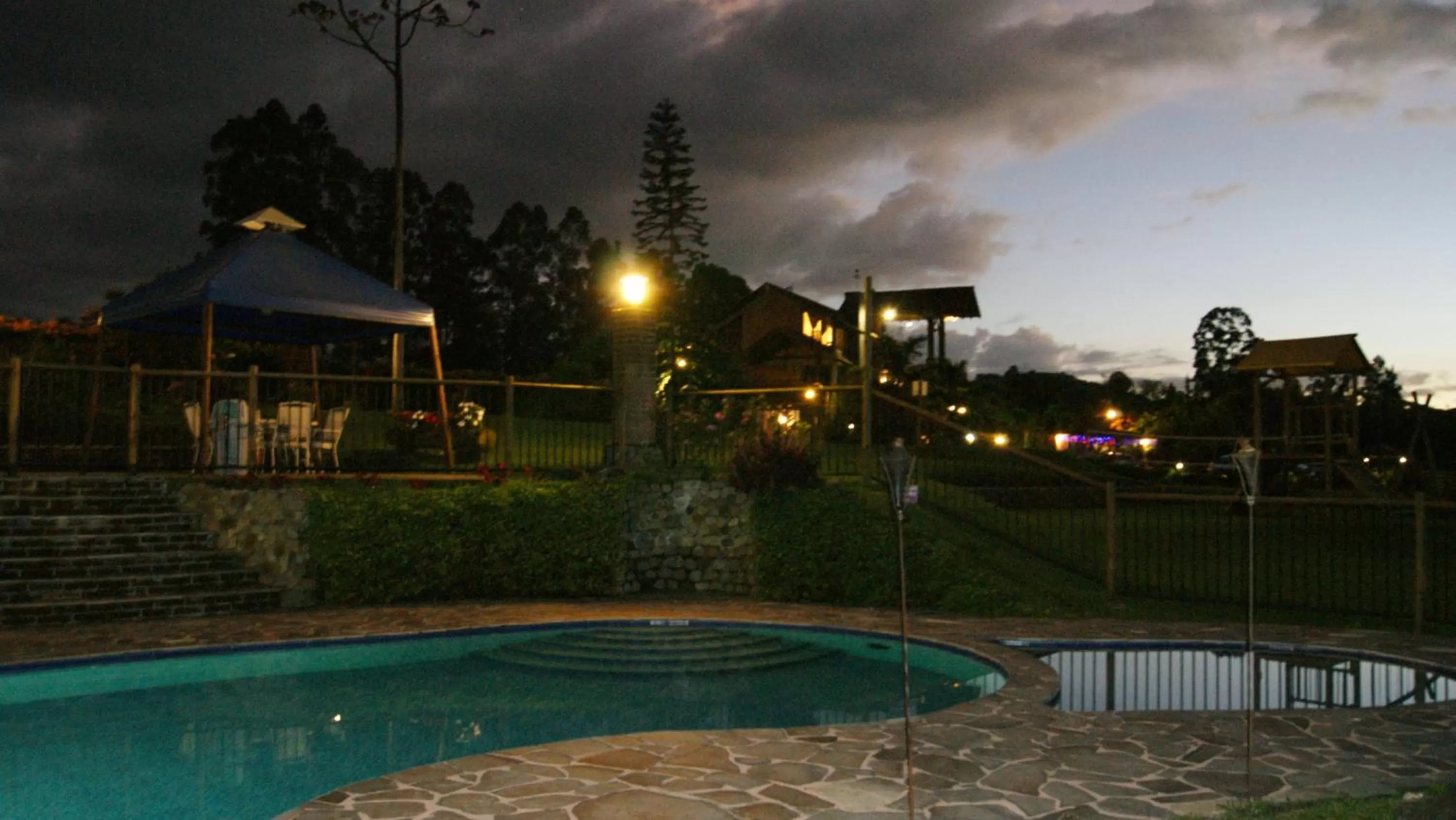 Swimming pool in Matisses Hotel & Spa