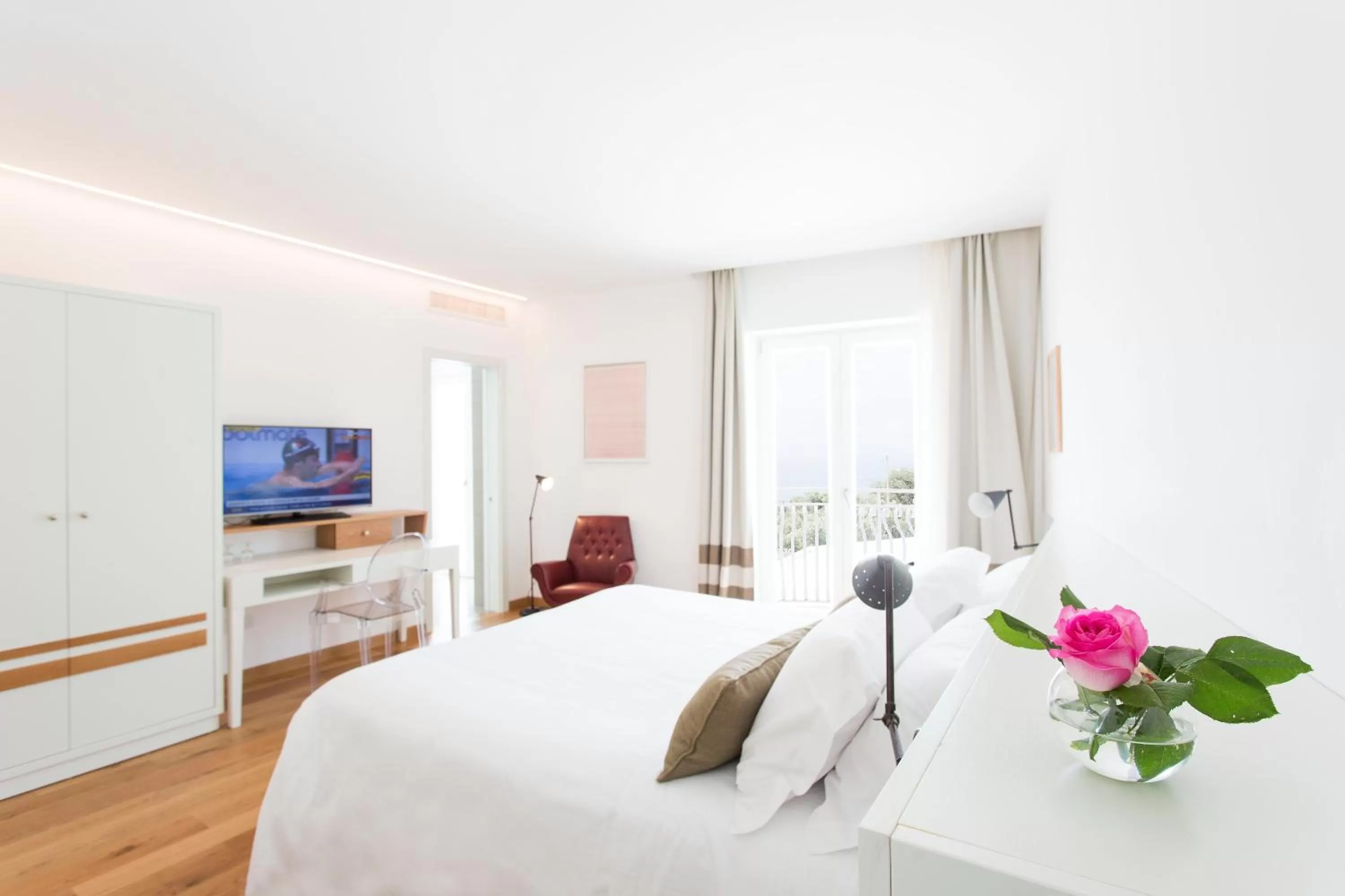 Bedroom, Bed in Villa Fiorella Art Hotel