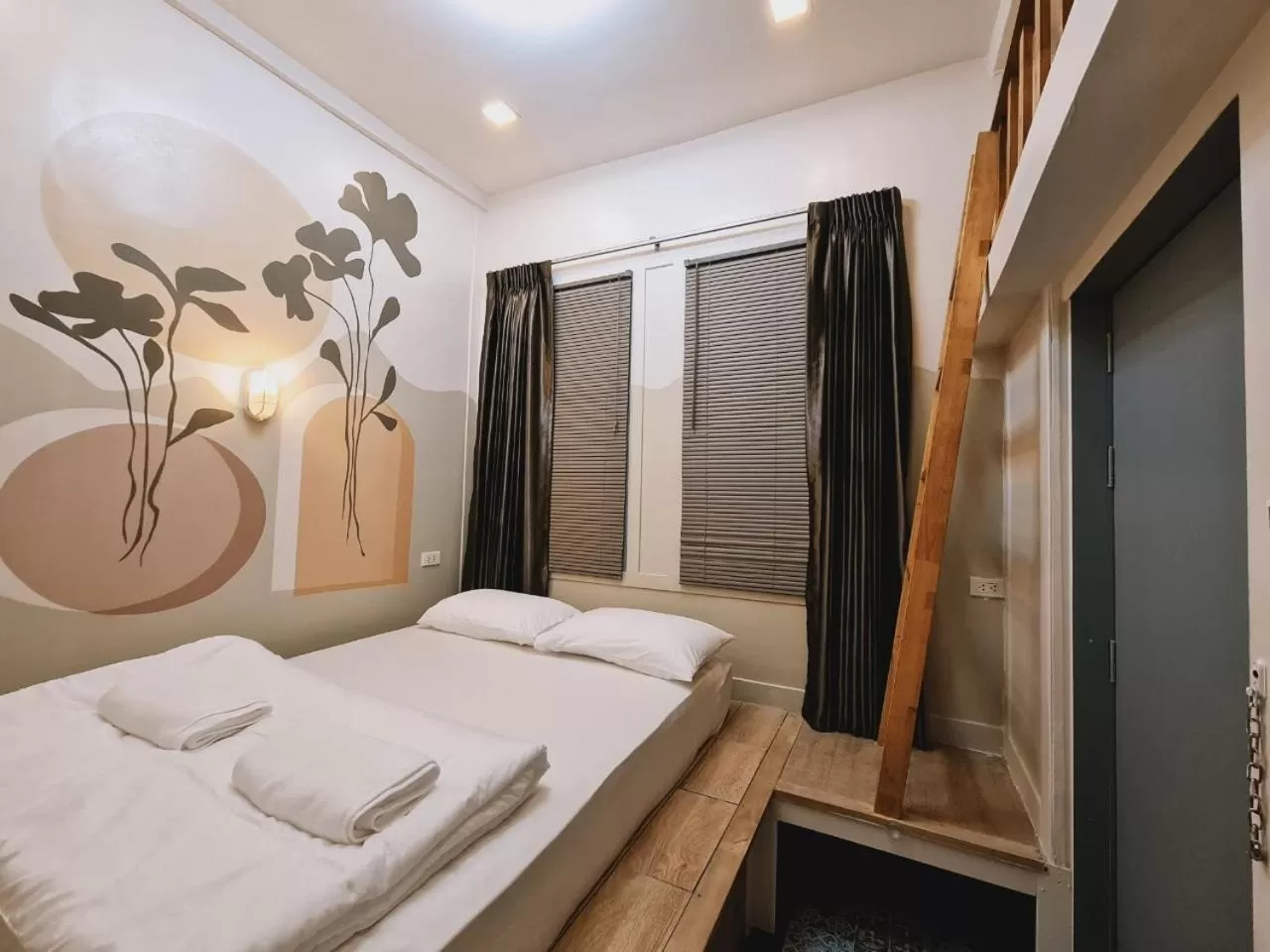 Bed in Suraya Bangkok