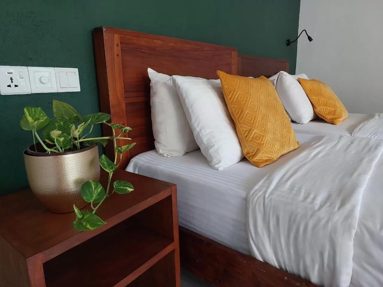 Bed in Weligama Ocean Breeze