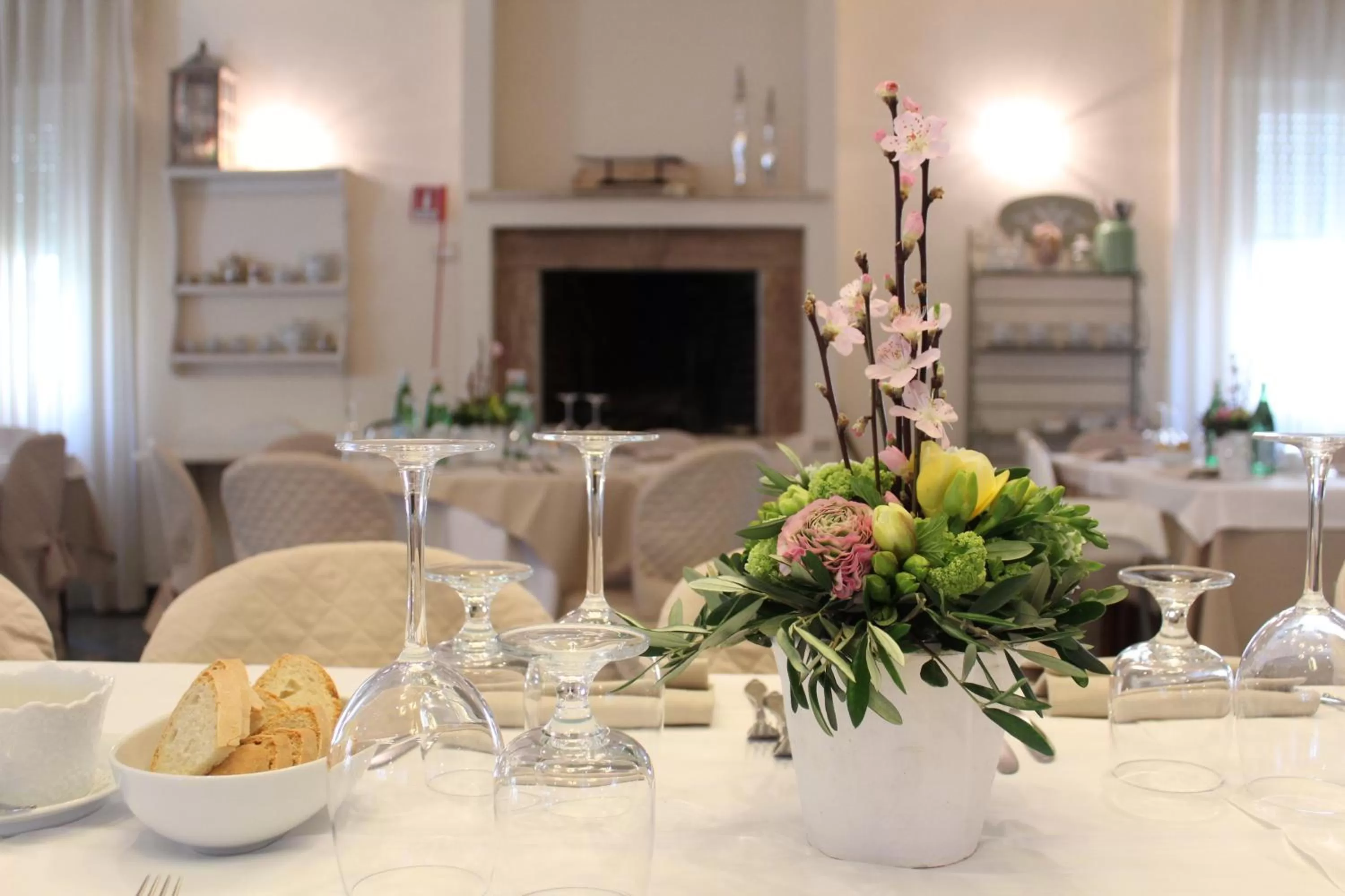 Restaurant/places to eat in Hotel Massimo