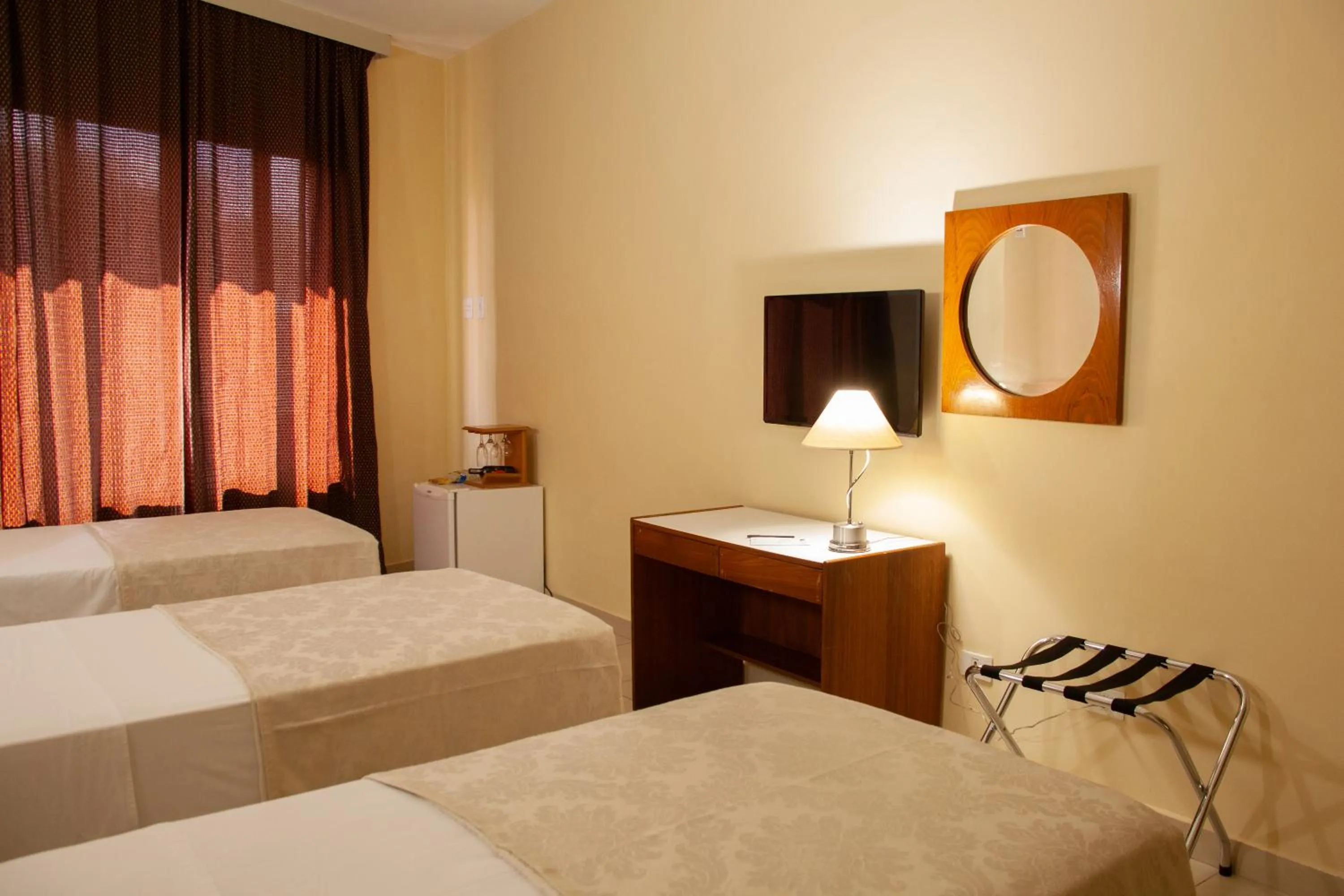 TV and multimedia, Bed in San Michel Hotel