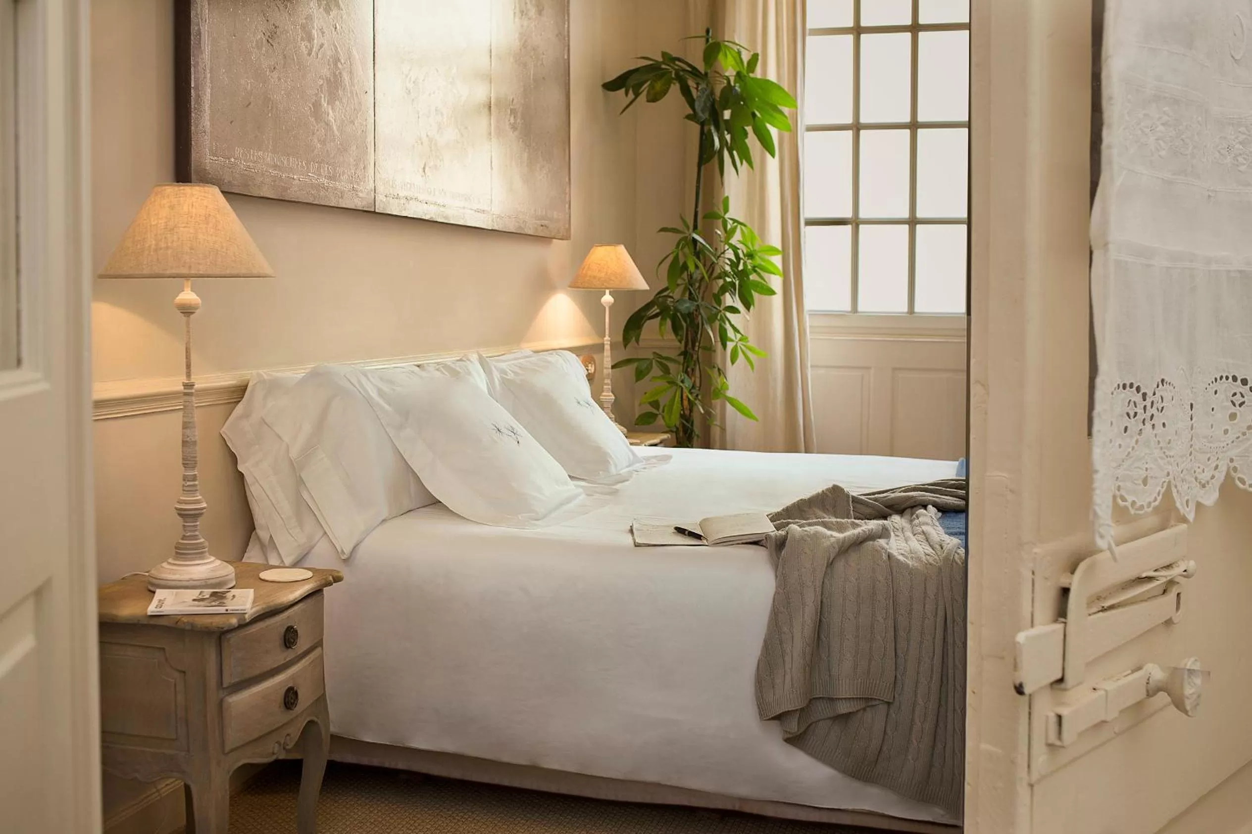 Decorative detail, Bed in Jardí de Ses Bruixes Boutique Hotel