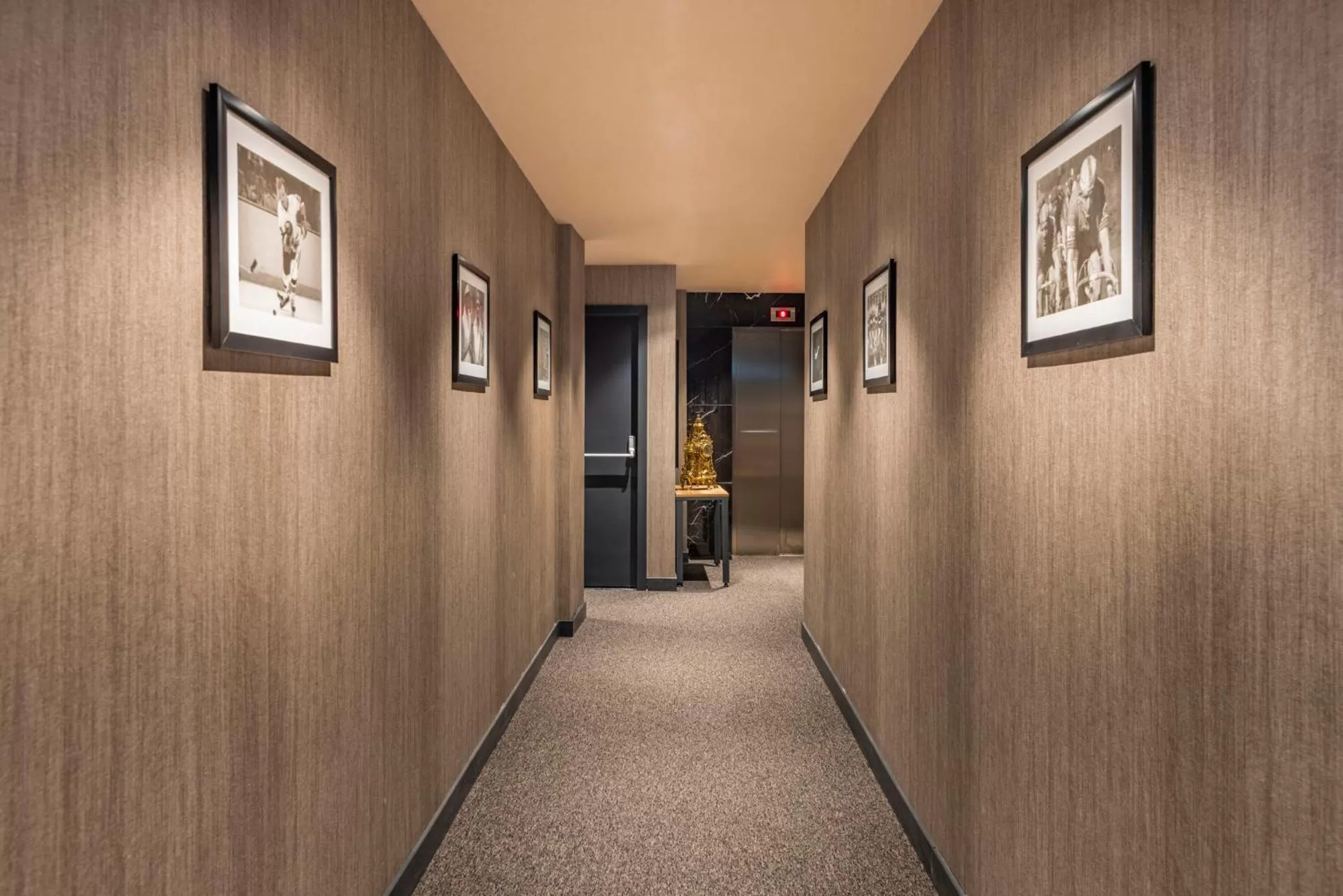 Property building in Marius Hotel