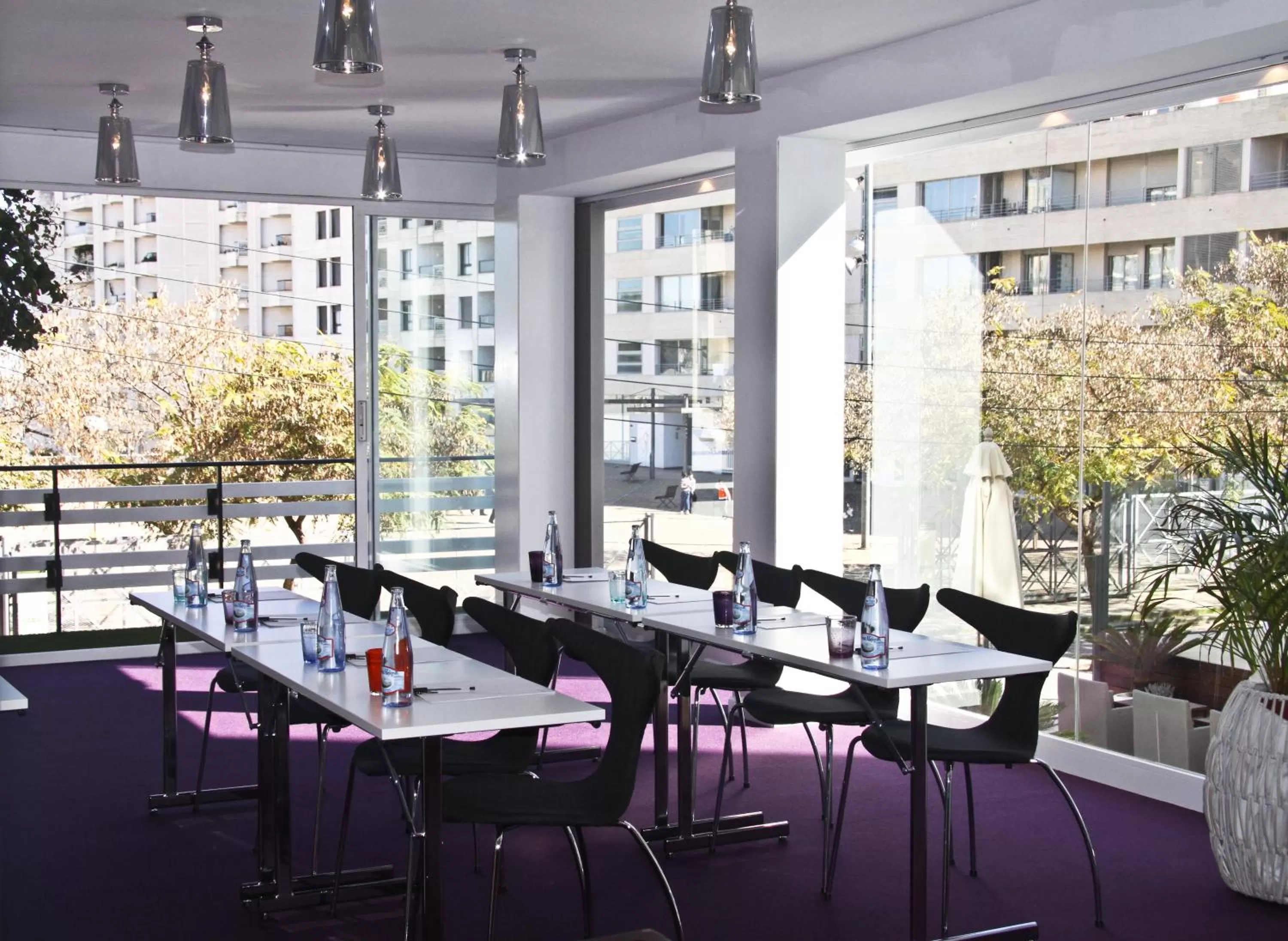 Business facilities in Hotel Feliz