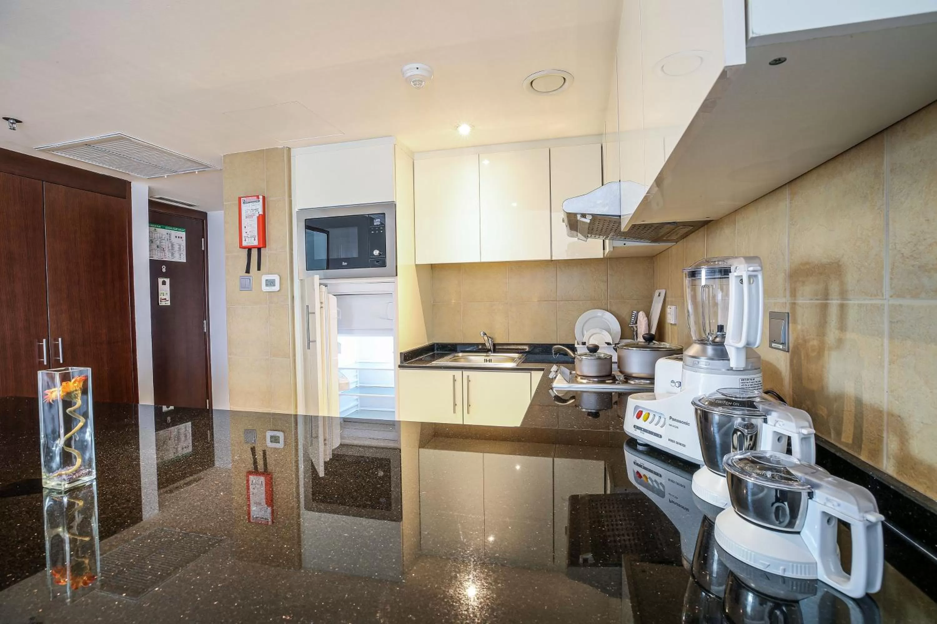 Kitchen or kitchenette in Copthorne Downtown by Millennium