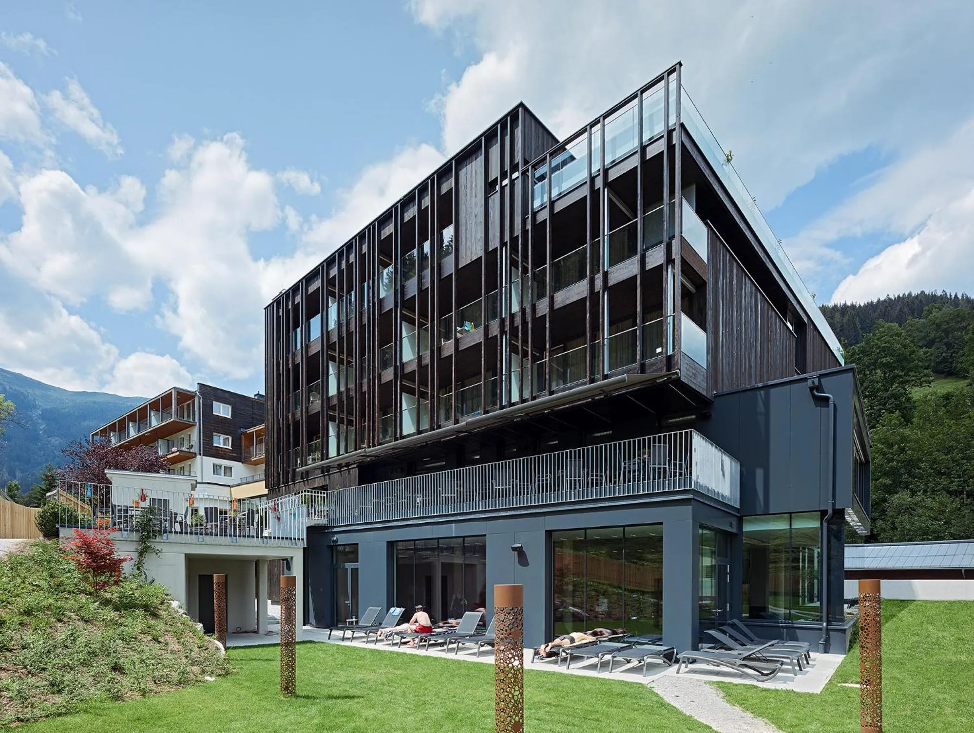 Property building in Hotel Der Waldhof