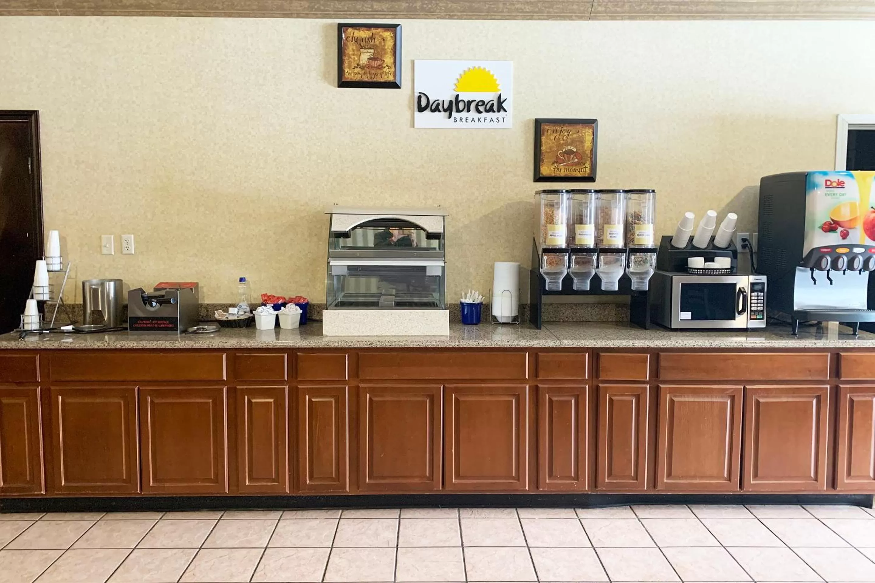 Breakfast in Days Inn by Wyndham Conneaut