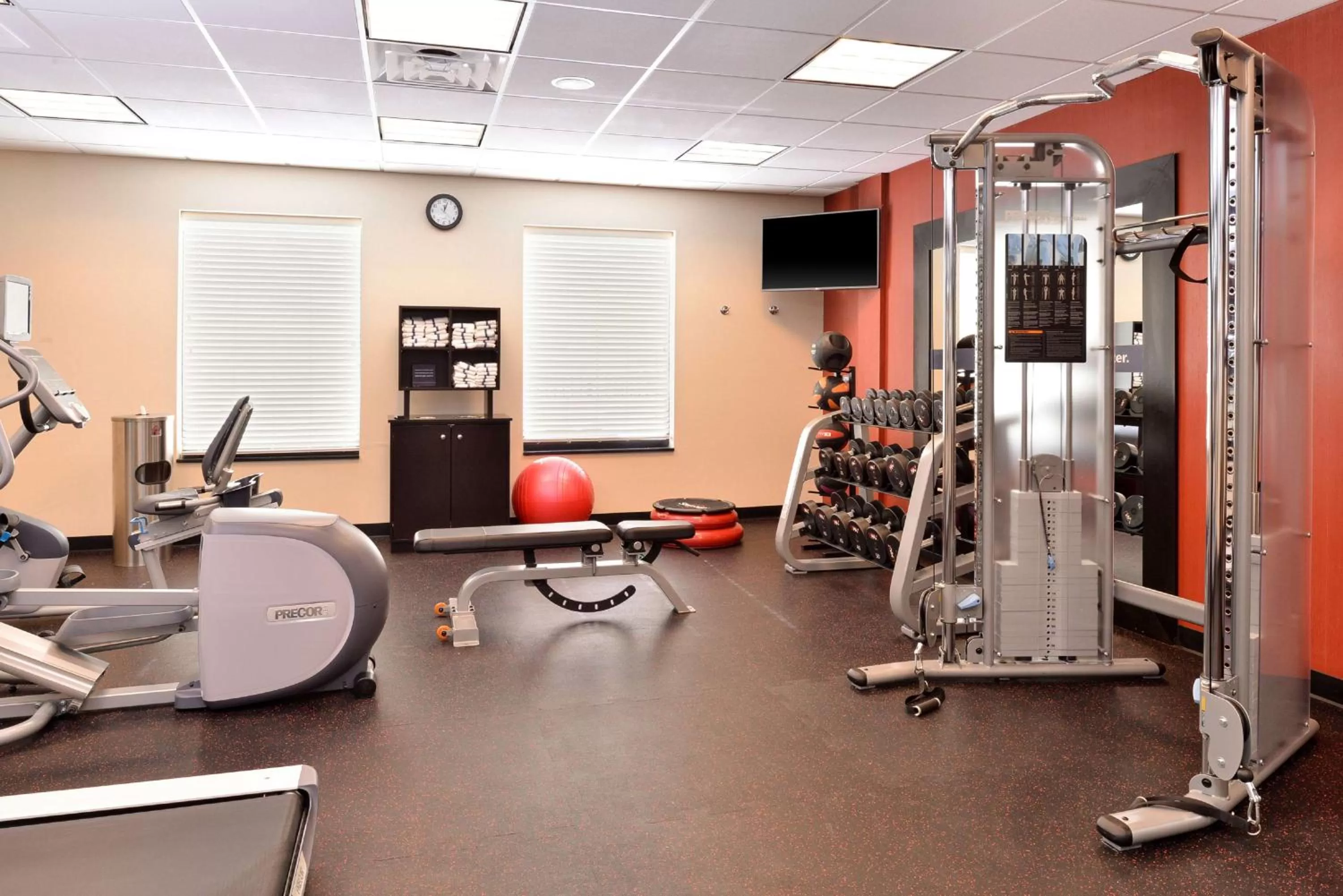 Fitness centre/facilities in Hampton Inn Rome