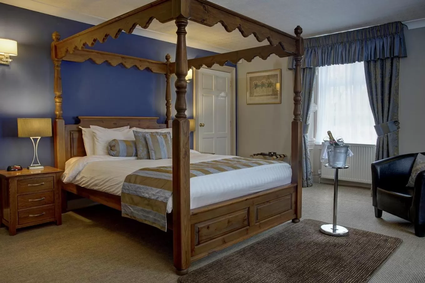 Coffee/tea facilities, Bed in All Seasons Philipburn, BW Signature Collection