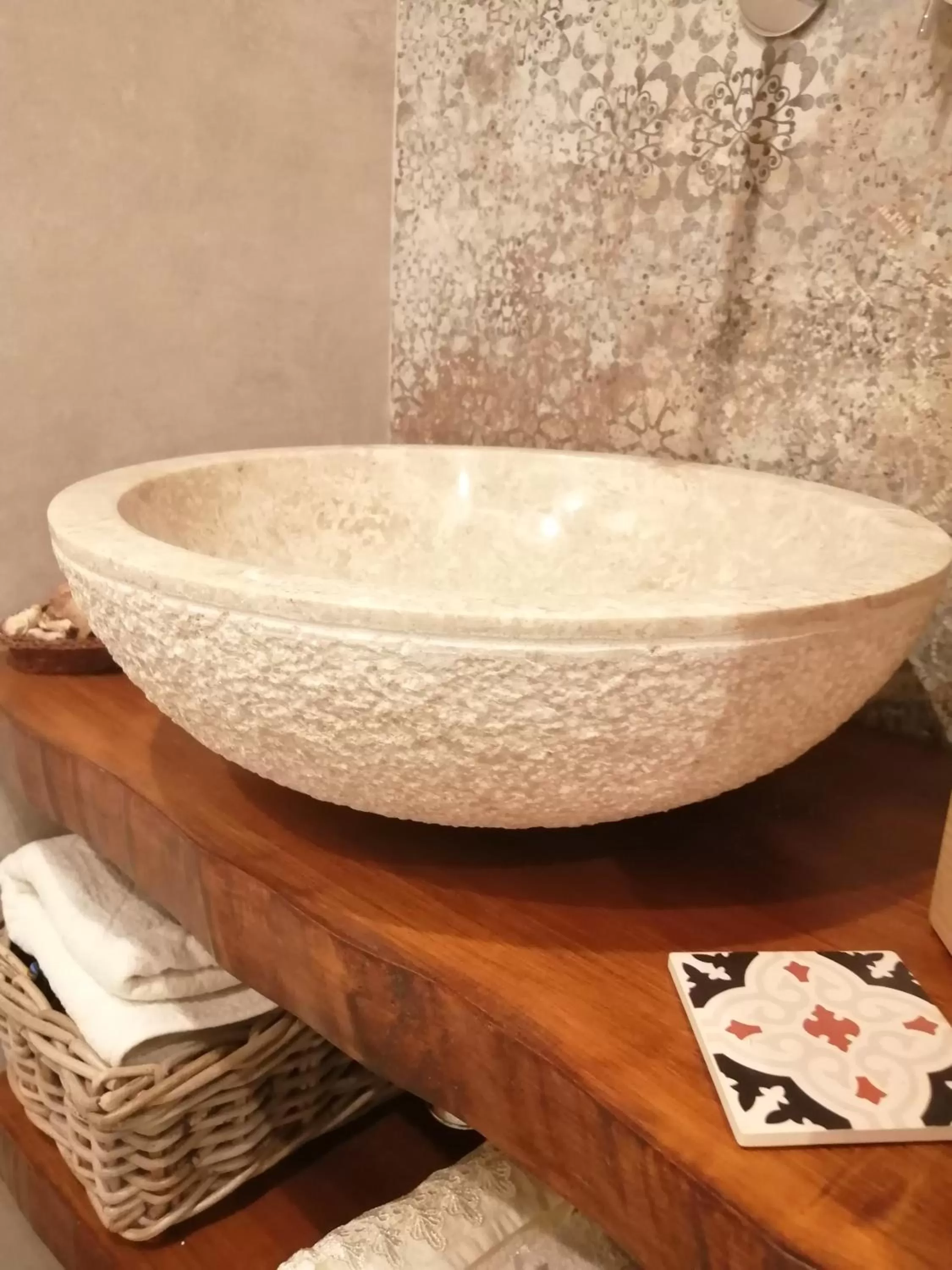 Bathroom in Palazzo Emy