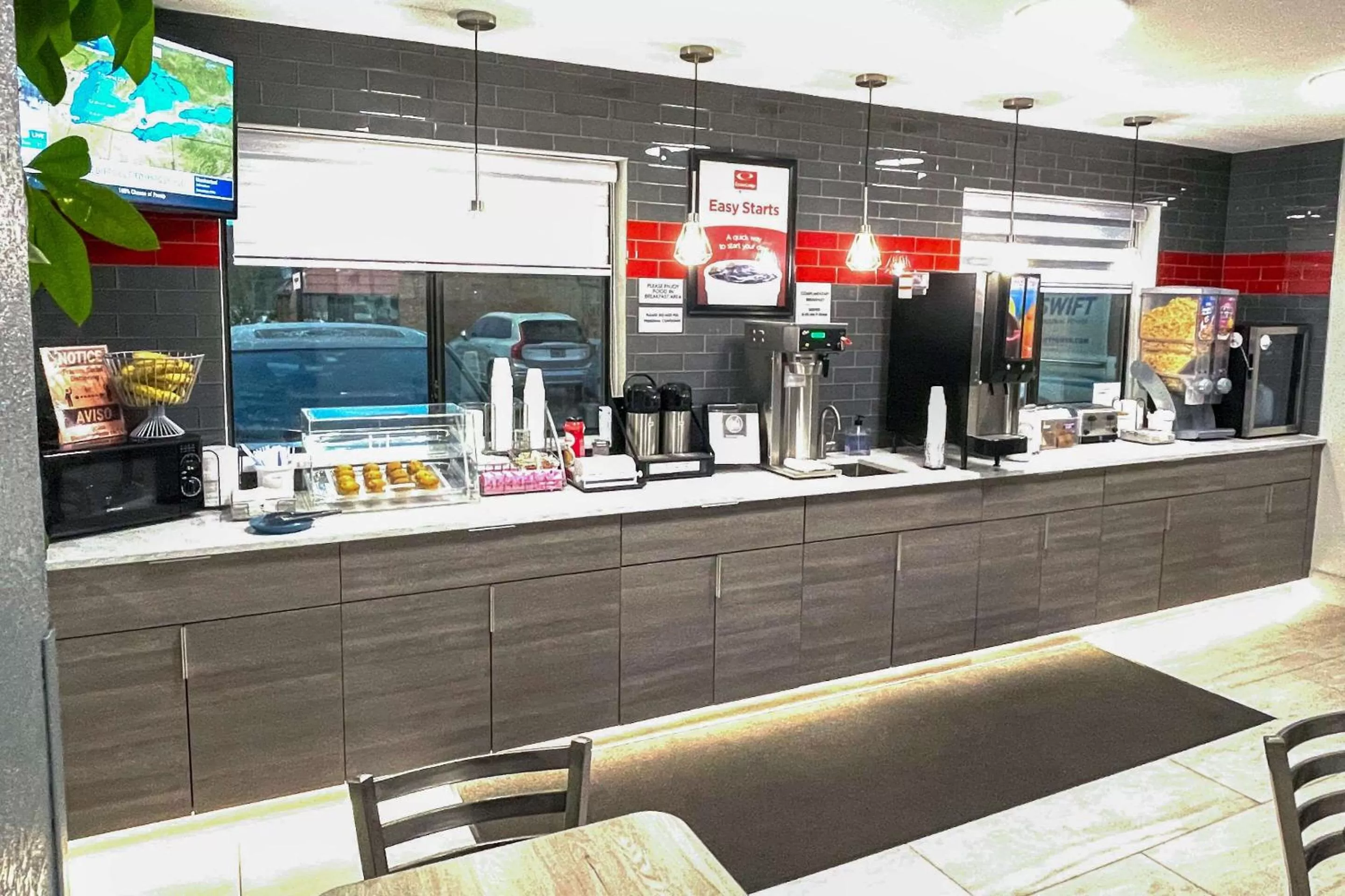 Breakfast in Econo Lodge Cartersville-Emerson Lake Point