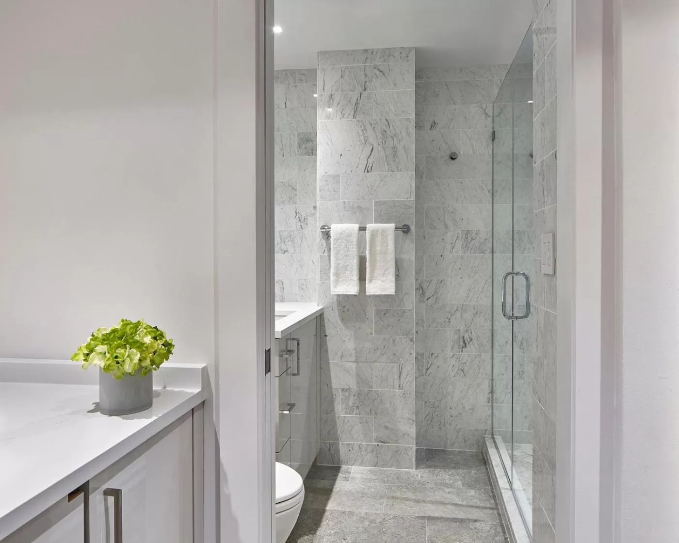 Toilet in AKA Rittenhouse Square