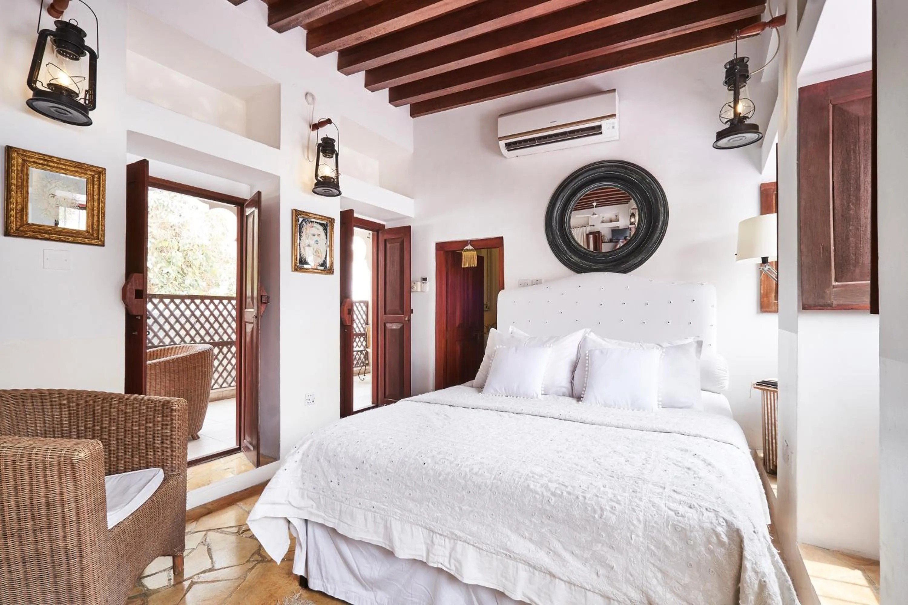 Bedroom, Bed in XVA Art Hotel