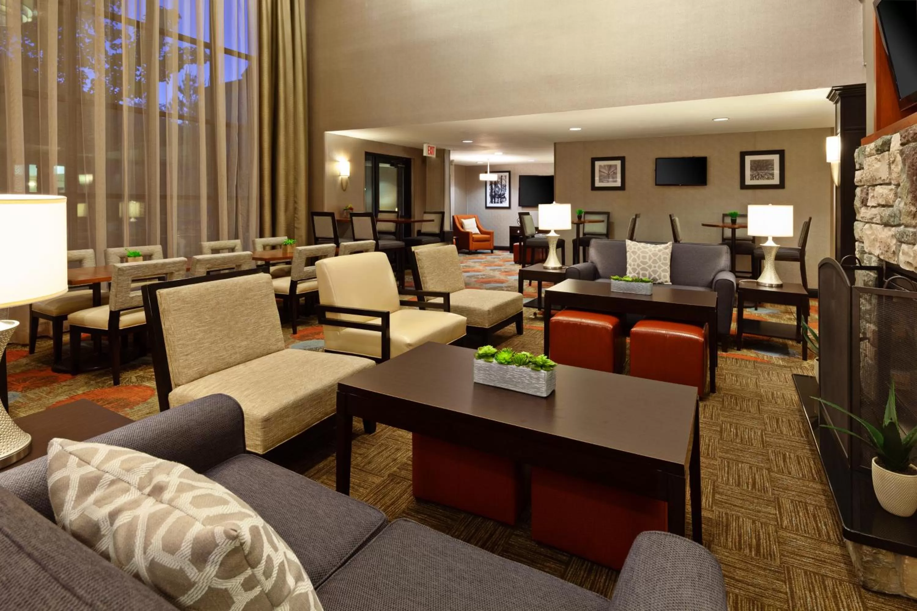 Lobby or reception in Staybridge Suites Fairfield Napa Valley Area by IHG