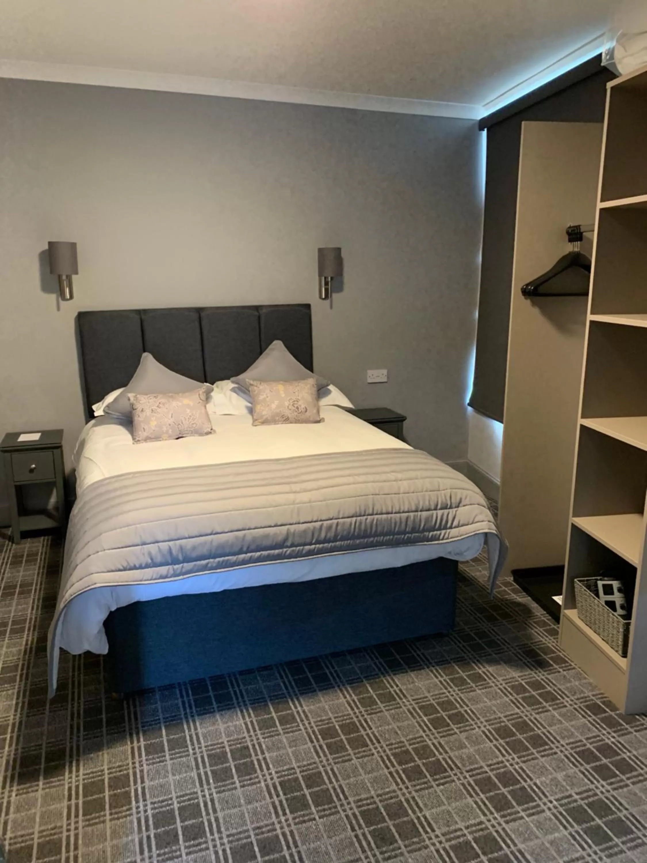 Bed in The Royal Hotel