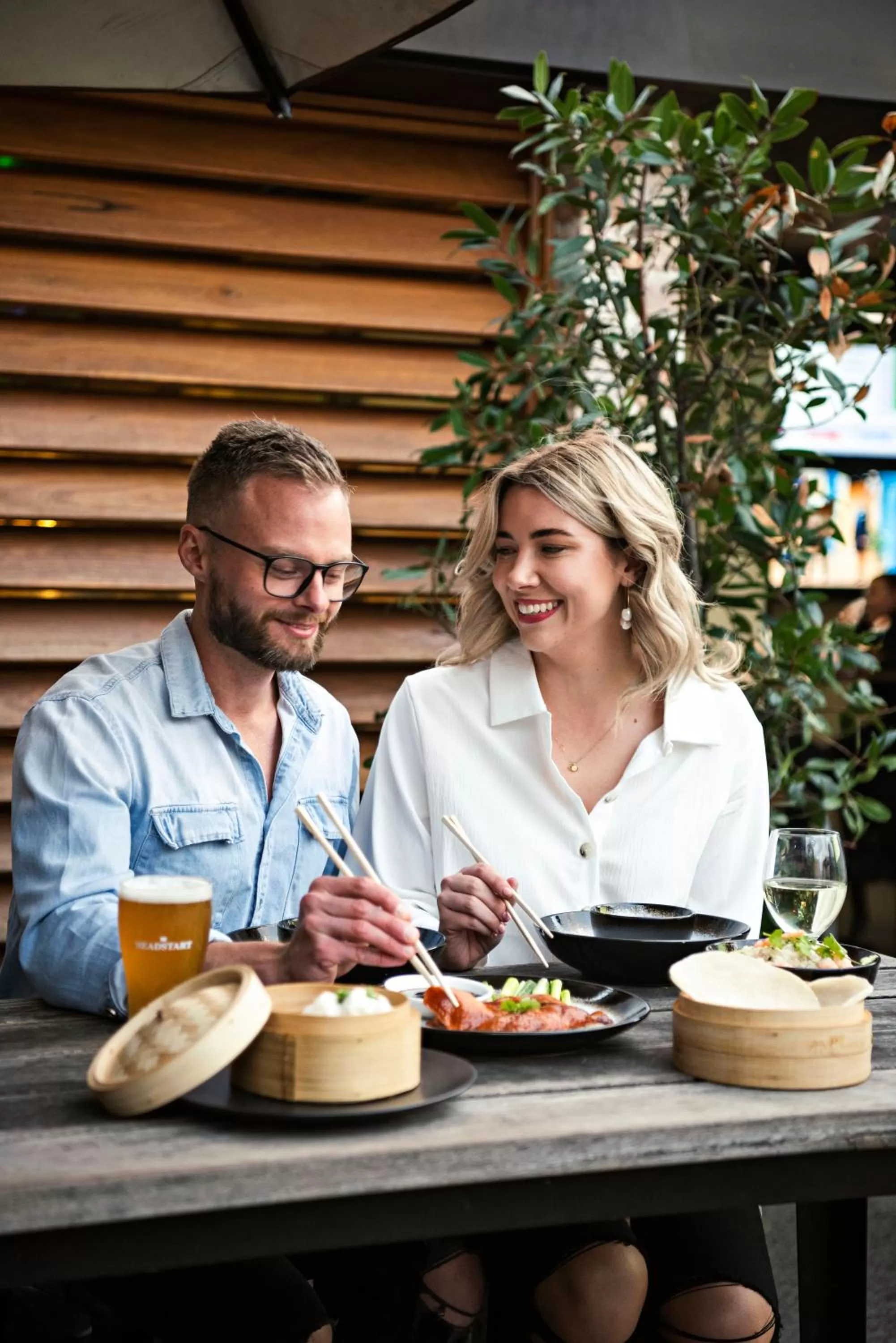 Restaurant/places to eat in The Woolpack Hotel