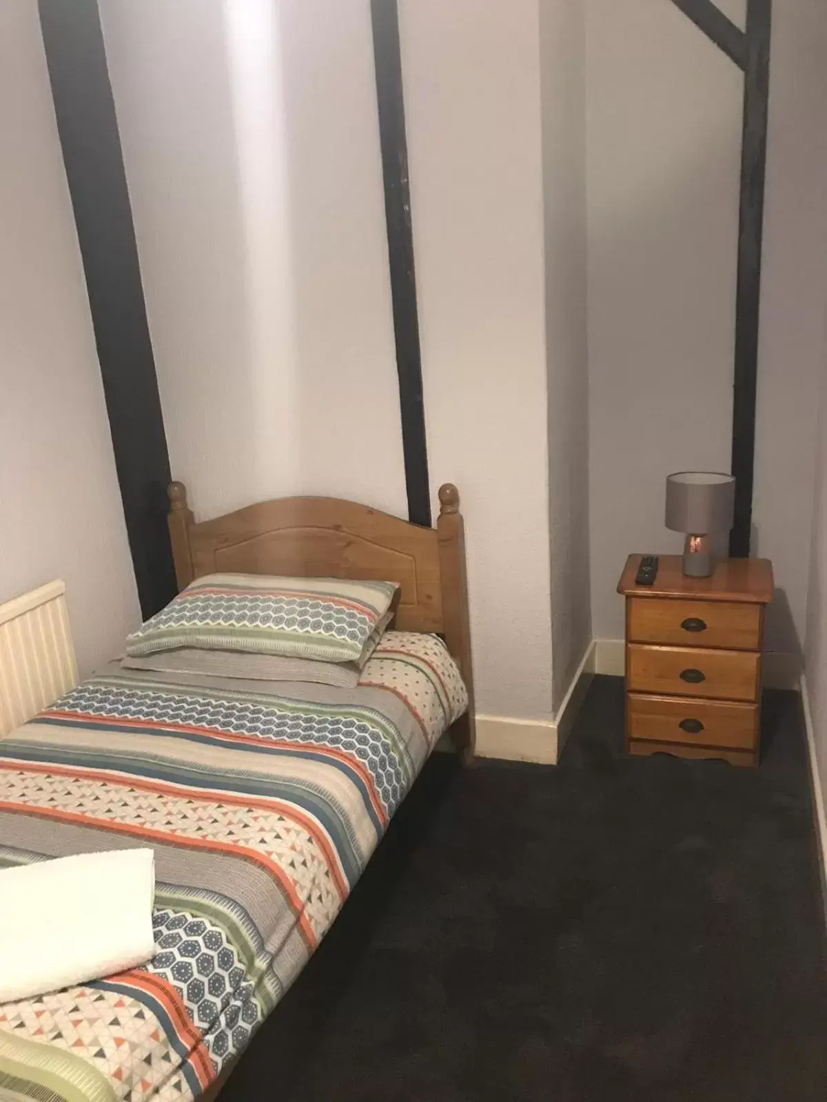 Single Room with Shared Bathroom in The Pheasant Inn Single Room with Shared Bathroom in The Pheasant Inn