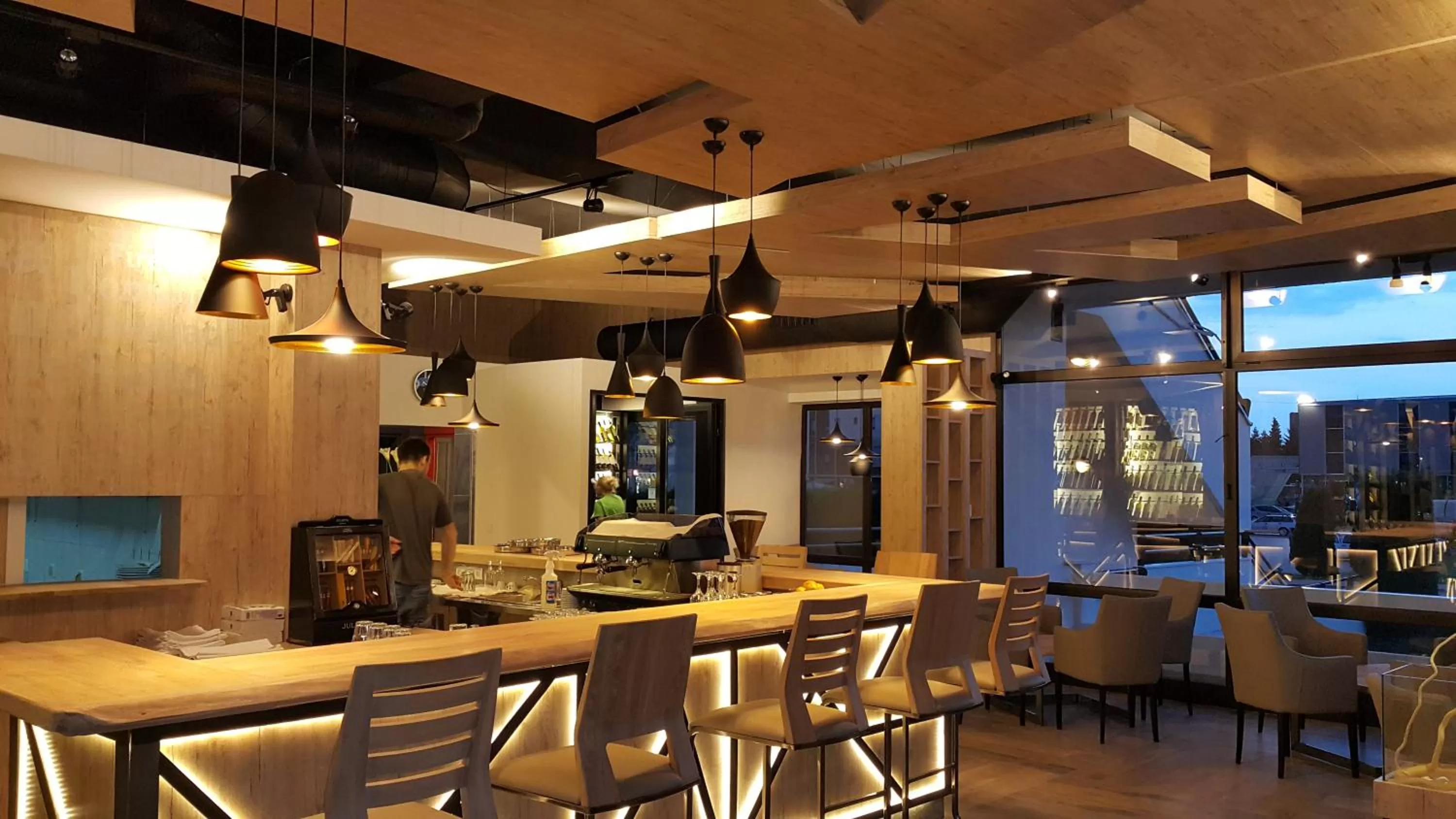 Restaurant/places to eat in Hotel Le Pont