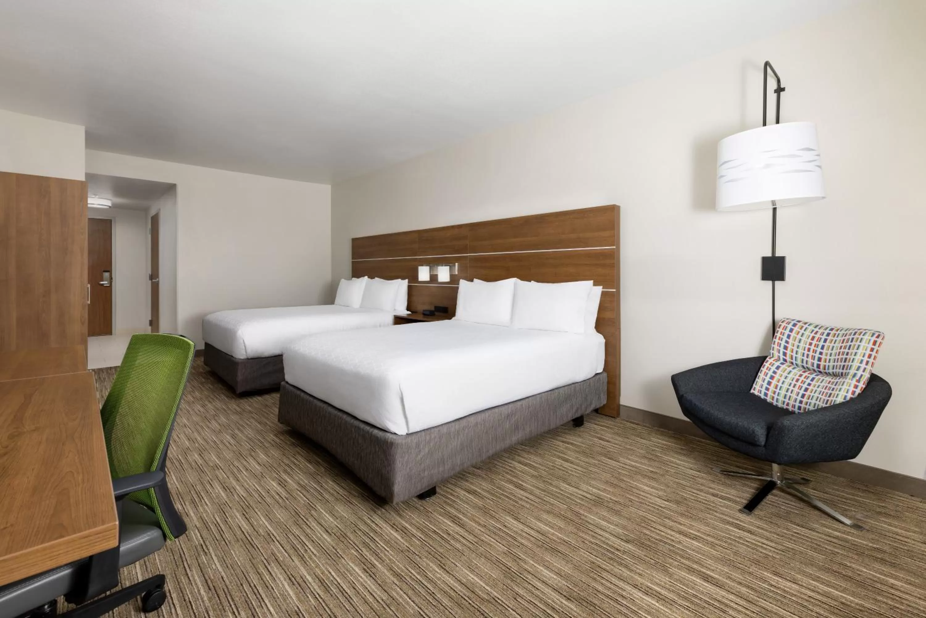 Photo of the whole room in Holiday Inn Express & Suites Oakhurst-Yosemite Park Area by IHG