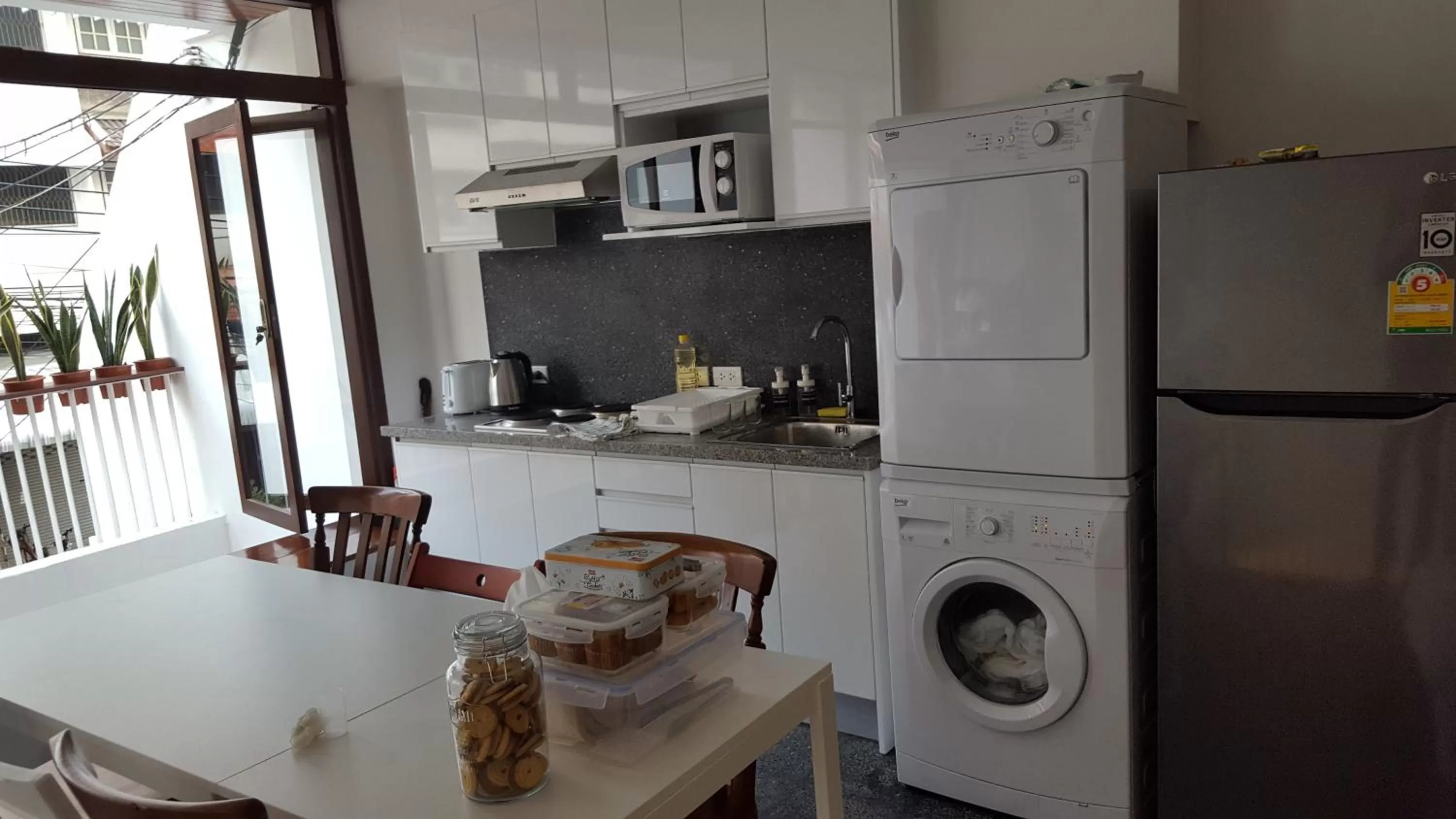 Haus Sathorn 21 Bed and Breakfast