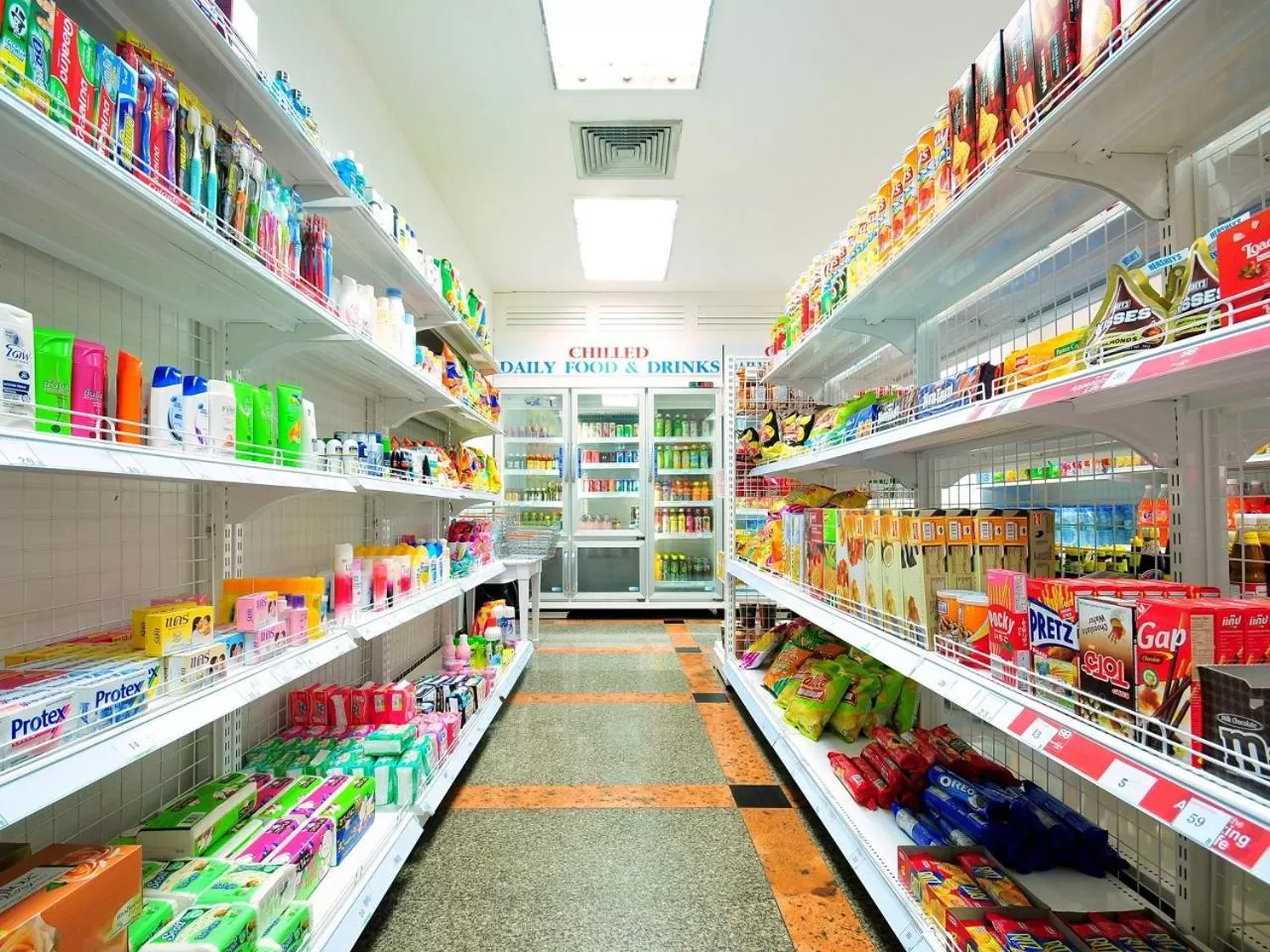 On-site shops in Centre Point Sukhumvit 10