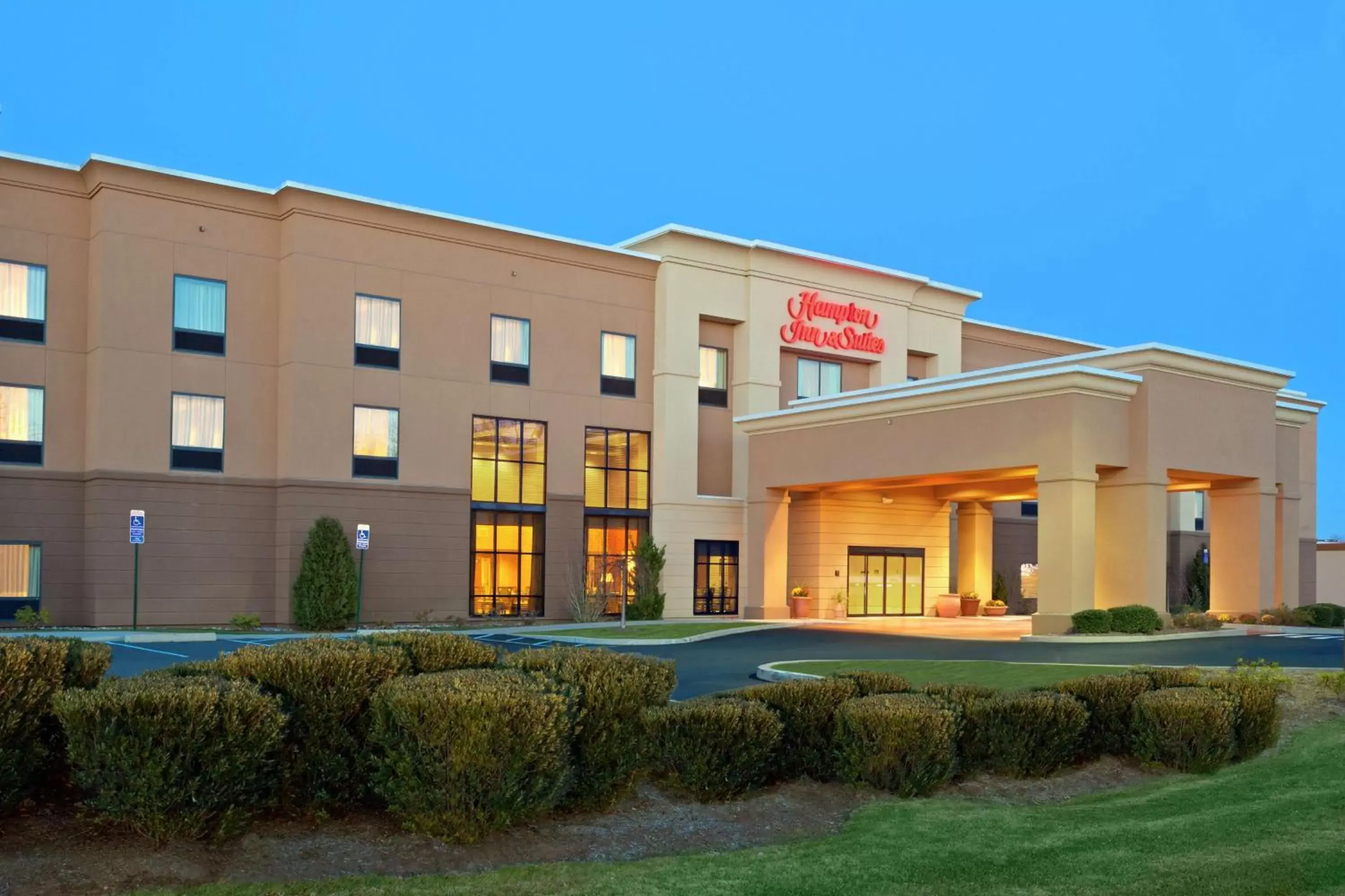 Hampton Inn & Suites Hartford-Manchester Hampton Inn & Suites Hartford-Manchester