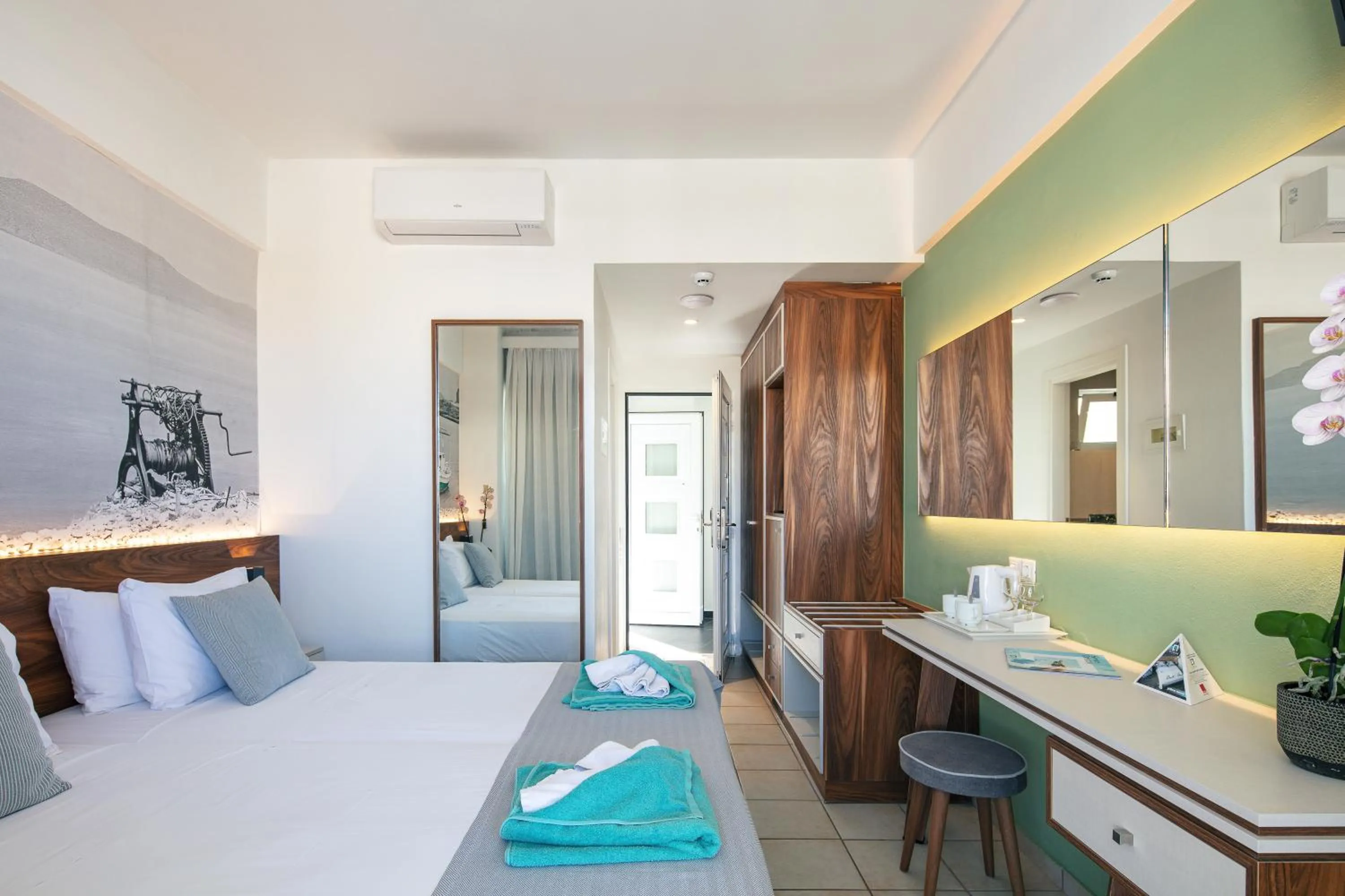 Bedroom, Bed in Atrium Ambiance Hotel