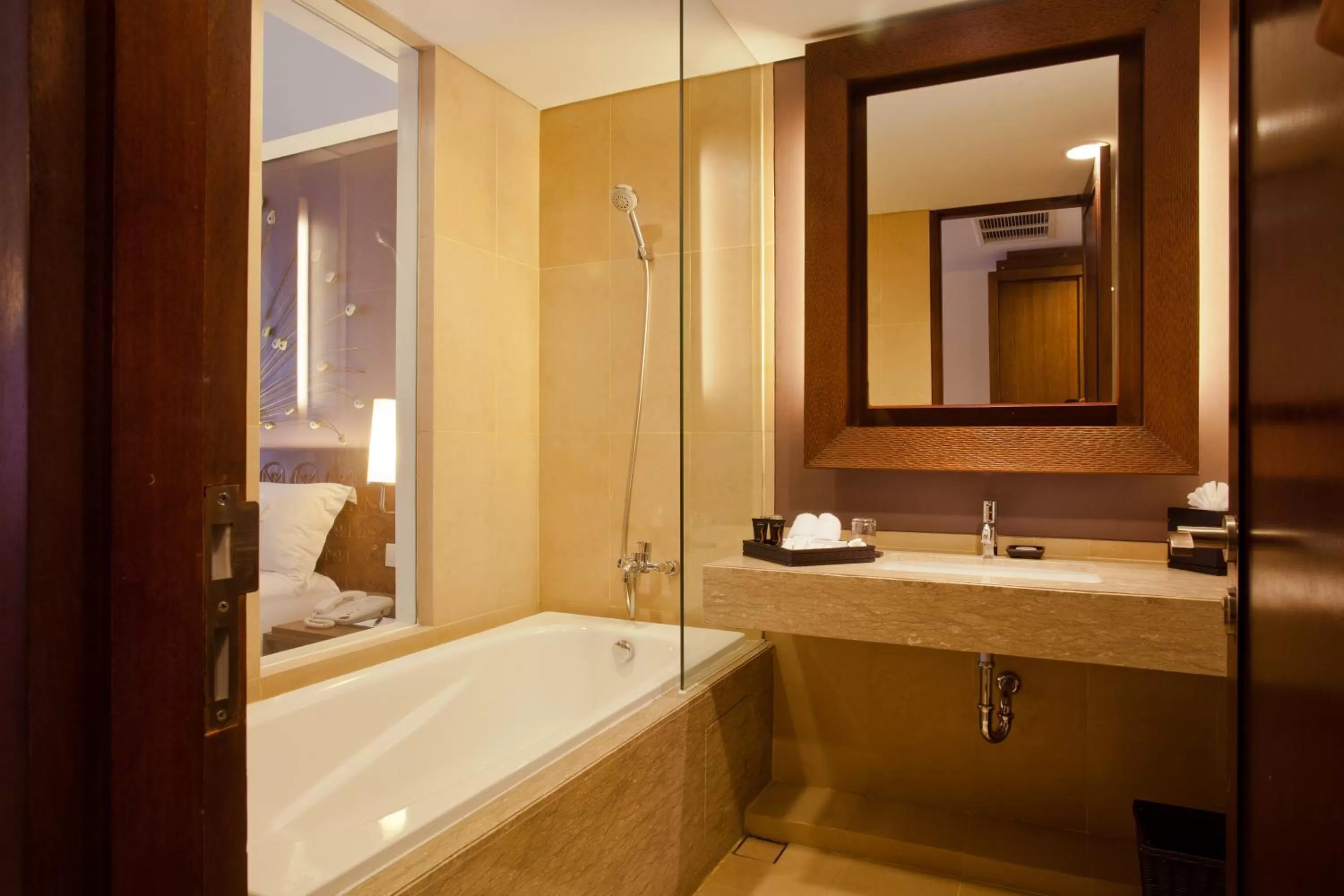 Bathroom, Bed in Sun Island Hotel & Spa Kuta