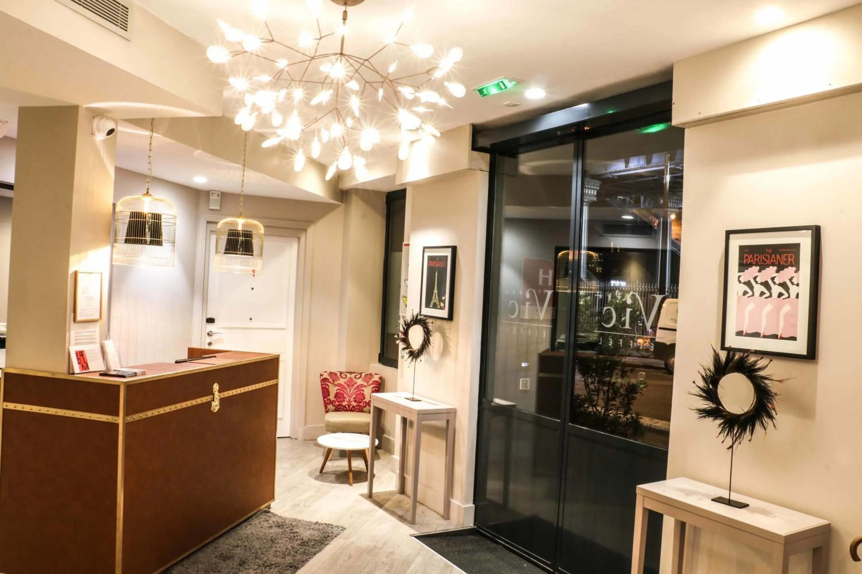 Lobby or reception in Hôtel Vic Eiffel
