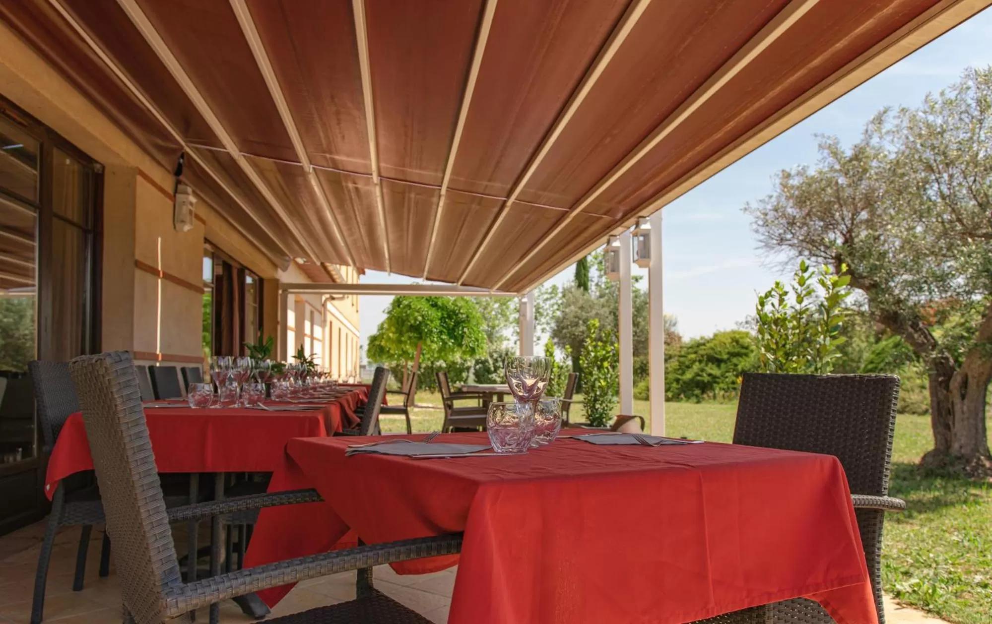 Patio in Le Mas De Gaujac