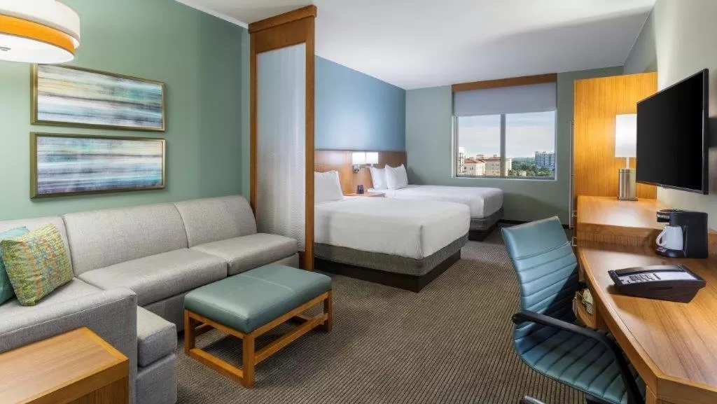 Queen Room with Sofa Bed and Accessible Tub - Disability Access in Hyatt Place Boca Raton